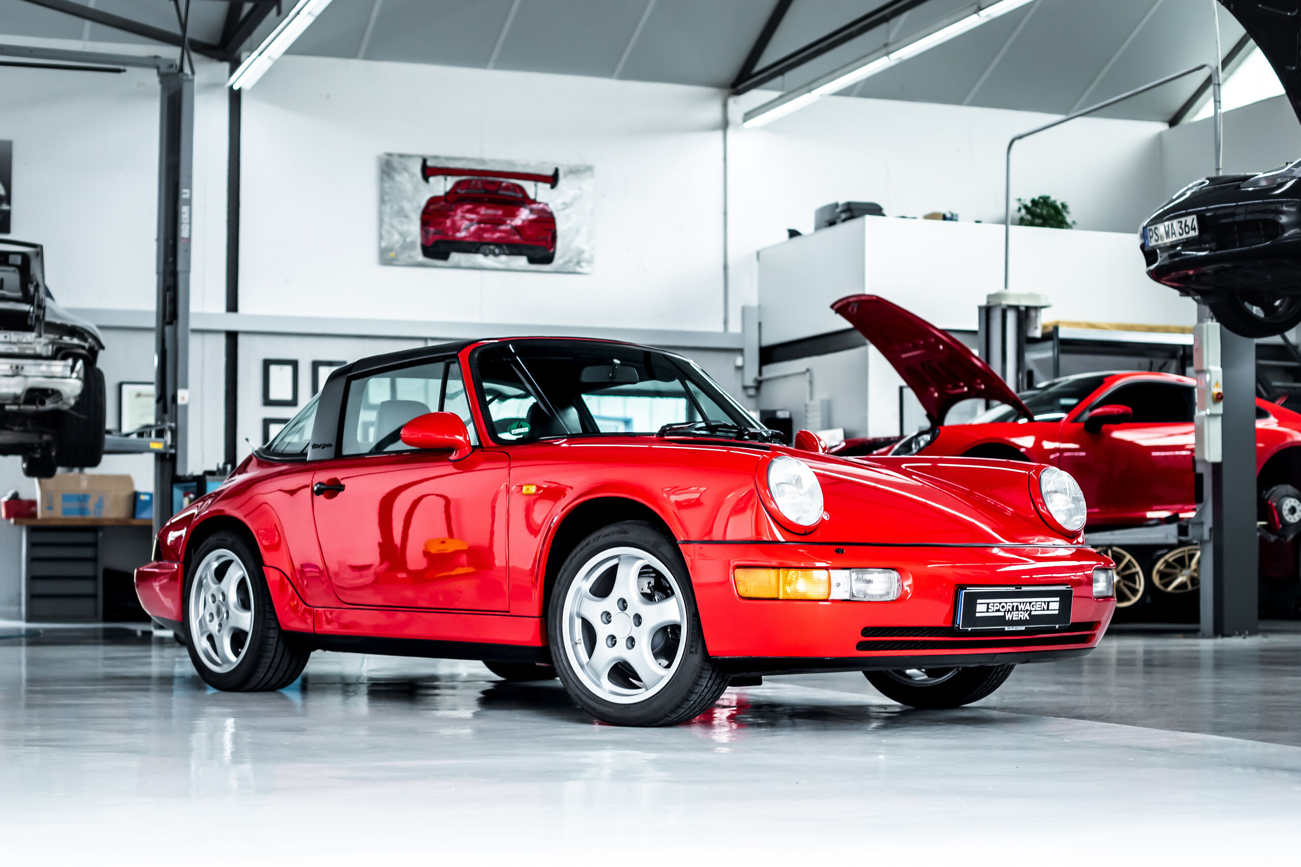 Porsche 964 Targa rot in Werkstatt
