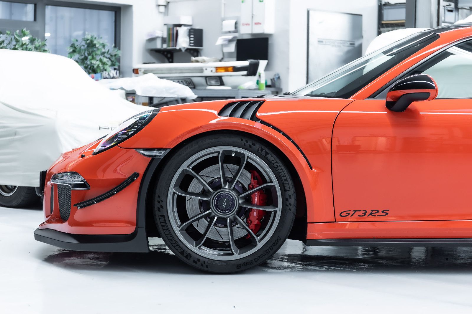 Fahrzeugabbildung Porsche 911 GT3 RS Clubsport I 6-Punkt-Gurte I BRD