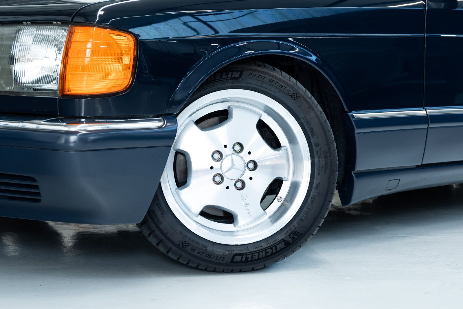 Fahrzeugabbildung Mercedes-Benz 500 SE I Lorinser I H-Zul I Doppel-Airbag I BRD