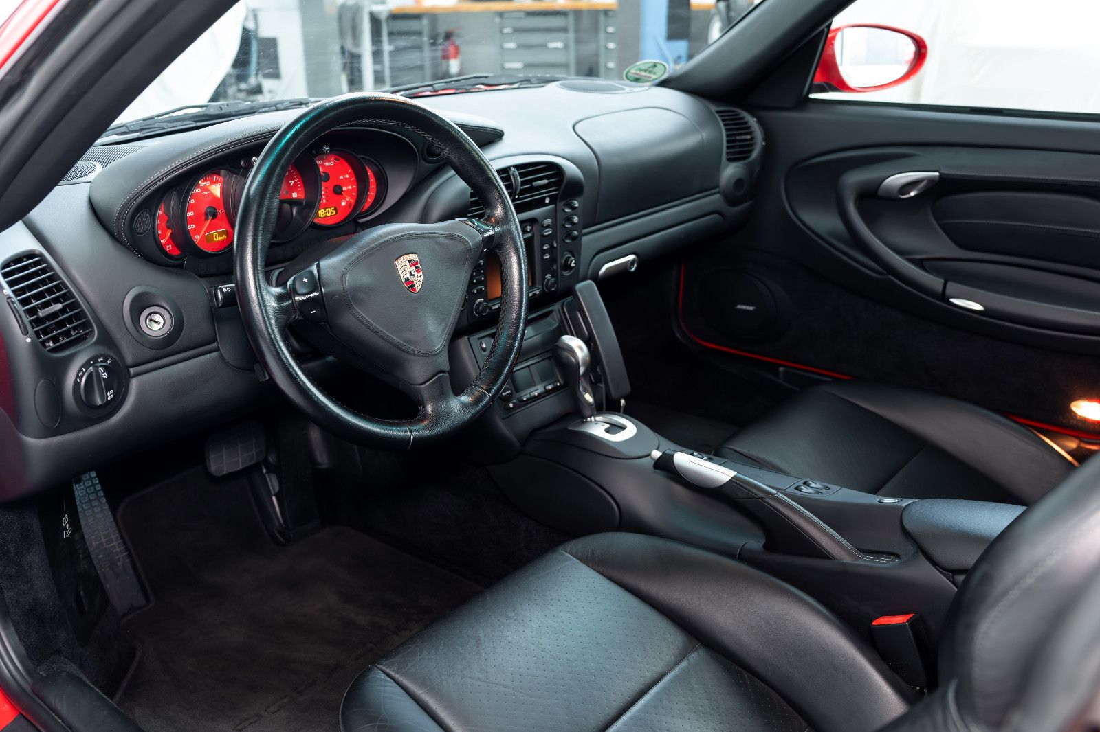 Fahrzeugabbildung Porsche 996 I 911 Turbo I Bose I Schiebedach I 1. Lack