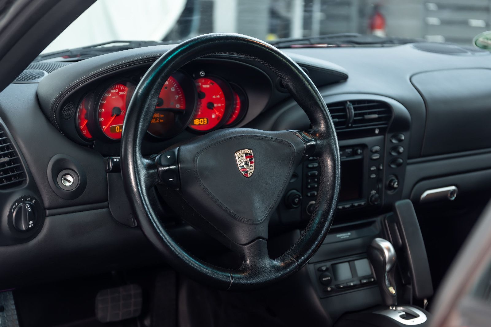 Fahrzeugabbildung Porsche 996 I 911 Turbo I Bose I Schiebedach I 1. Lack