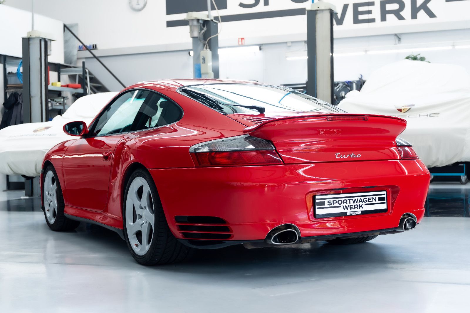 Fahrzeugabbildung Porsche 996 I 911 Turbo I Bose I Schiebedach I 1. Lack