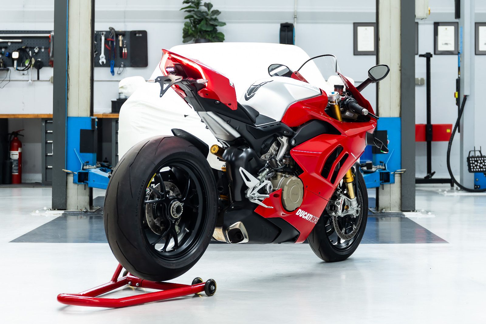 Fahrzeugabbildung Ducati Panigale V4 R I Approved I Carbon I Performance