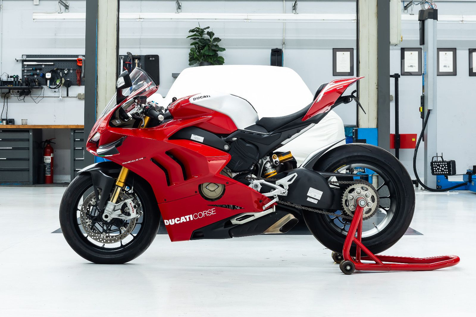 Fahrzeugabbildung Ducati Panigale V4 R I Approved I Carbon I Performance
