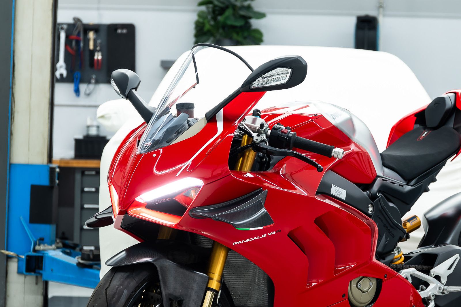 Fahrzeugabbildung Ducati Panigale V4 R I Approved I Carbon I Performance
