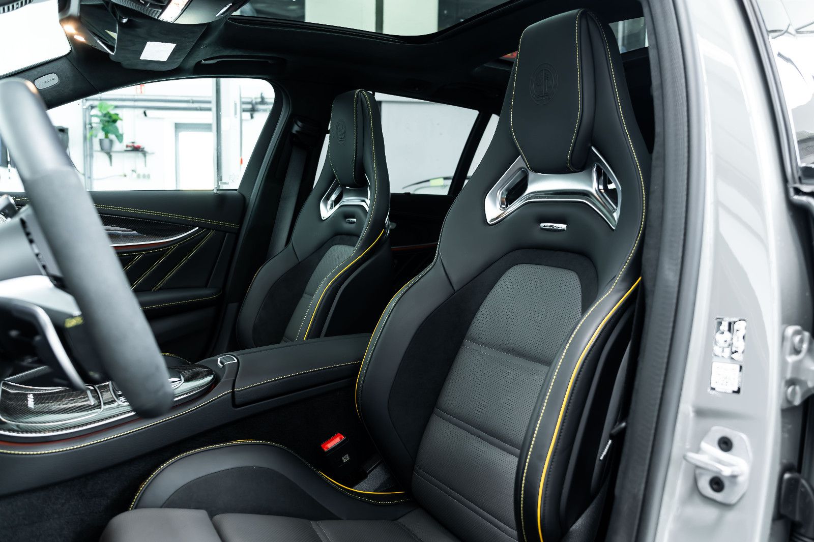 Fahrzeugabbildung Mercedes-Benz E63S AMG Final Edition I Multibeam I Burmester