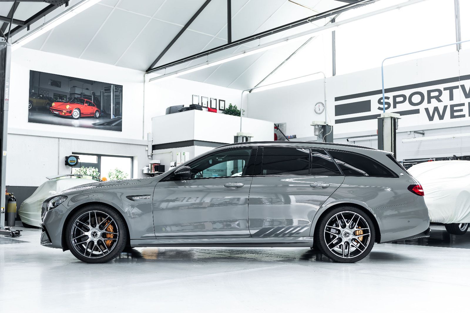 Fahrzeugabbildung Mercedes-Benz E63S AMG Final Edition I Multibeam I Burmester