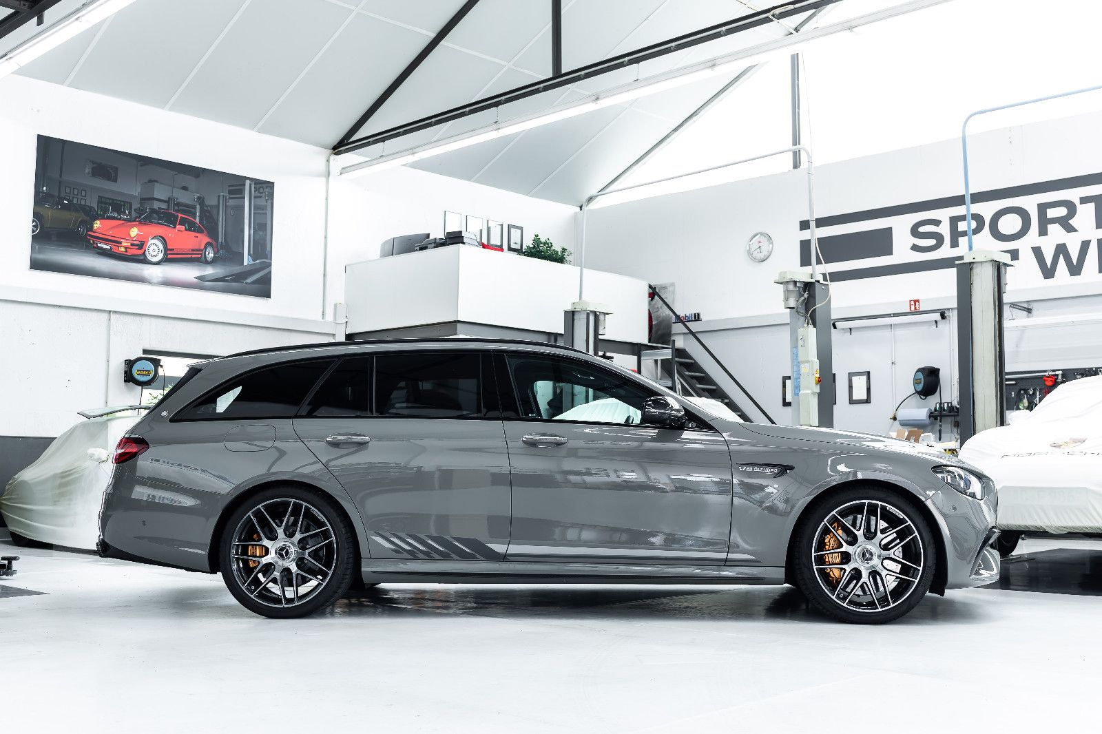 Fahrzeugabbildung Mercedes-Benz E63S AMG Final Edition I Multibeam I Burmester