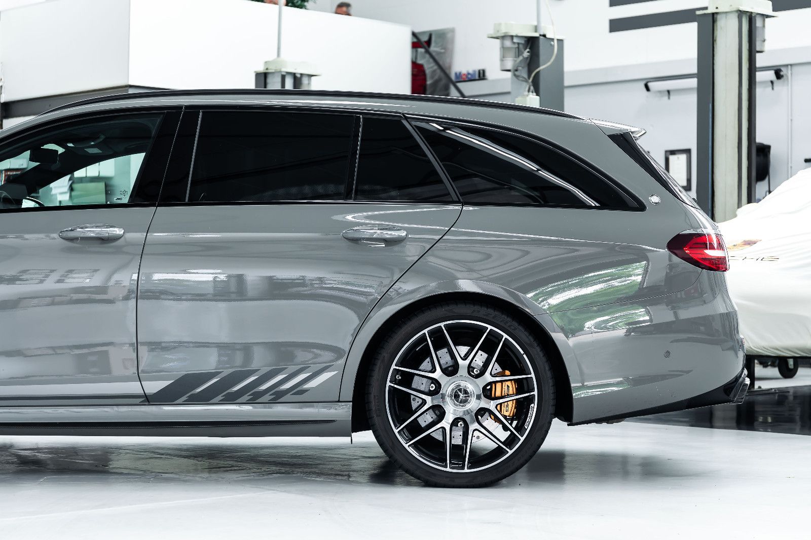 Fahrzeugabbildung Mercedes-Benz E63S AMG Final Edition I Multibeam I Burmester