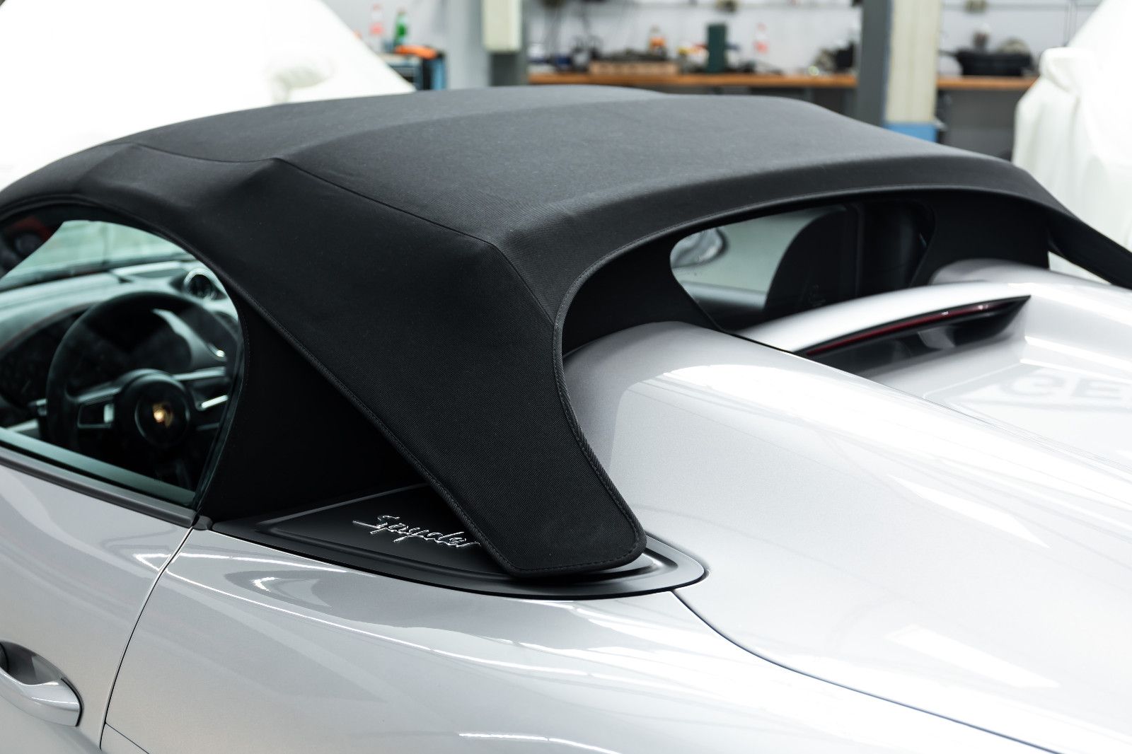 Fahrzeugabbildung Porsche 718 Boxster Spyder I 918 Carbon I Bose I 1. Hand