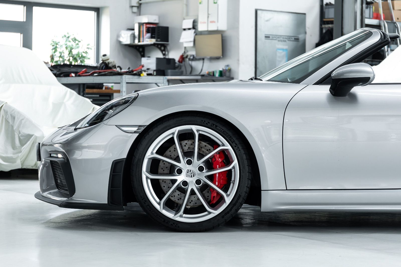 Fahrzeugabbildung Porsche 718 Boxster Spyder I 918 Carbon I Bose I 1. Hand