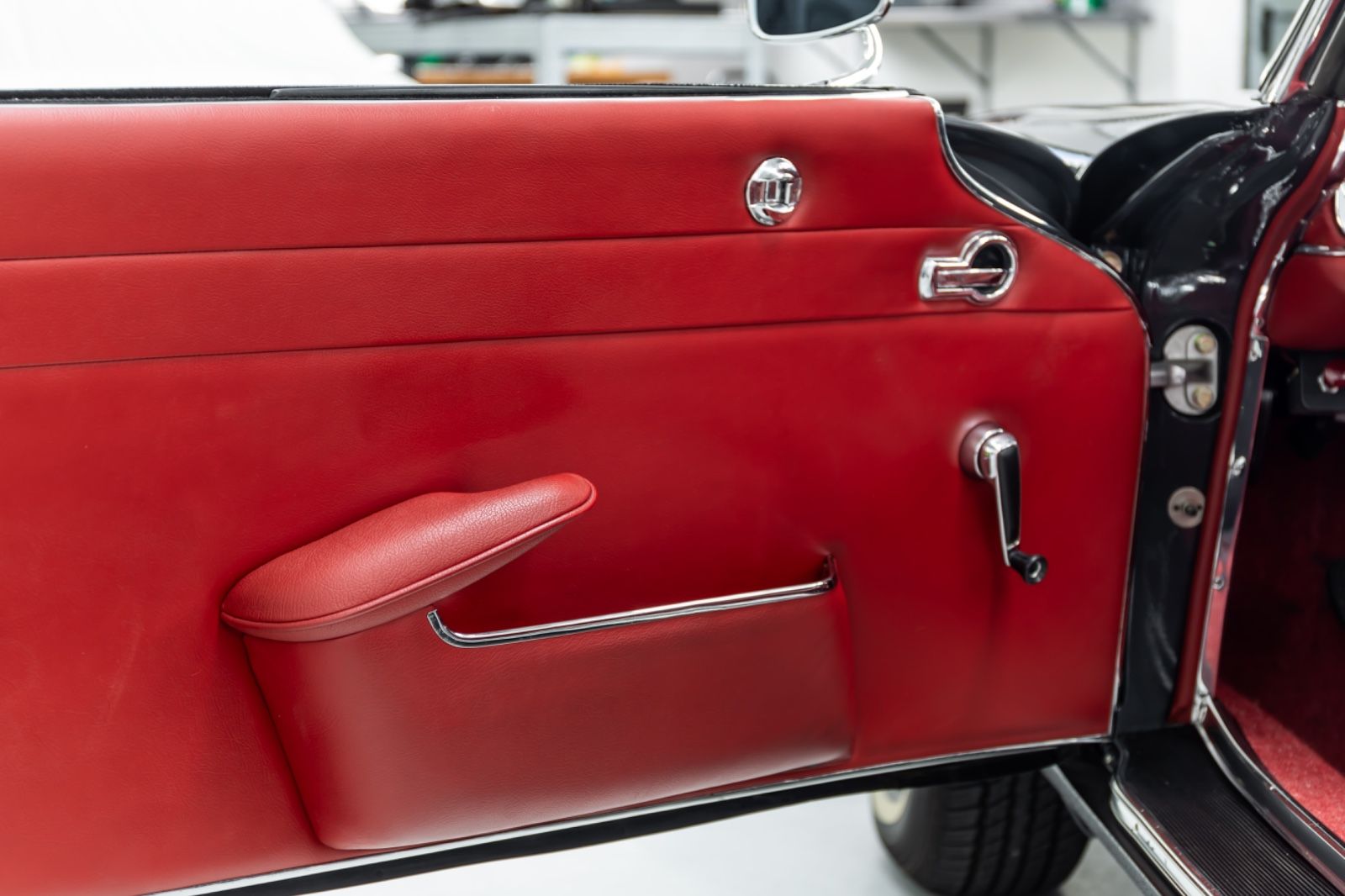 Fahrzeugabbildung Mercedes-Benz 230SL Pagode I Voll Restauriert I Becker Radio