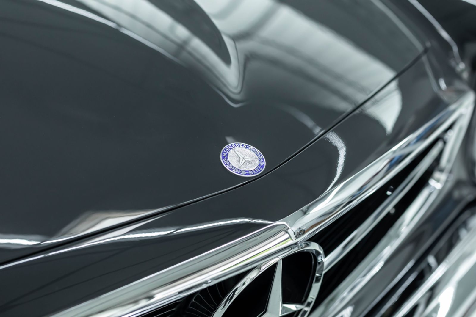 Fahrzeugabbildung Mercedes-Benz 230SL Pagode I Voll Restauriert I Becker Radio