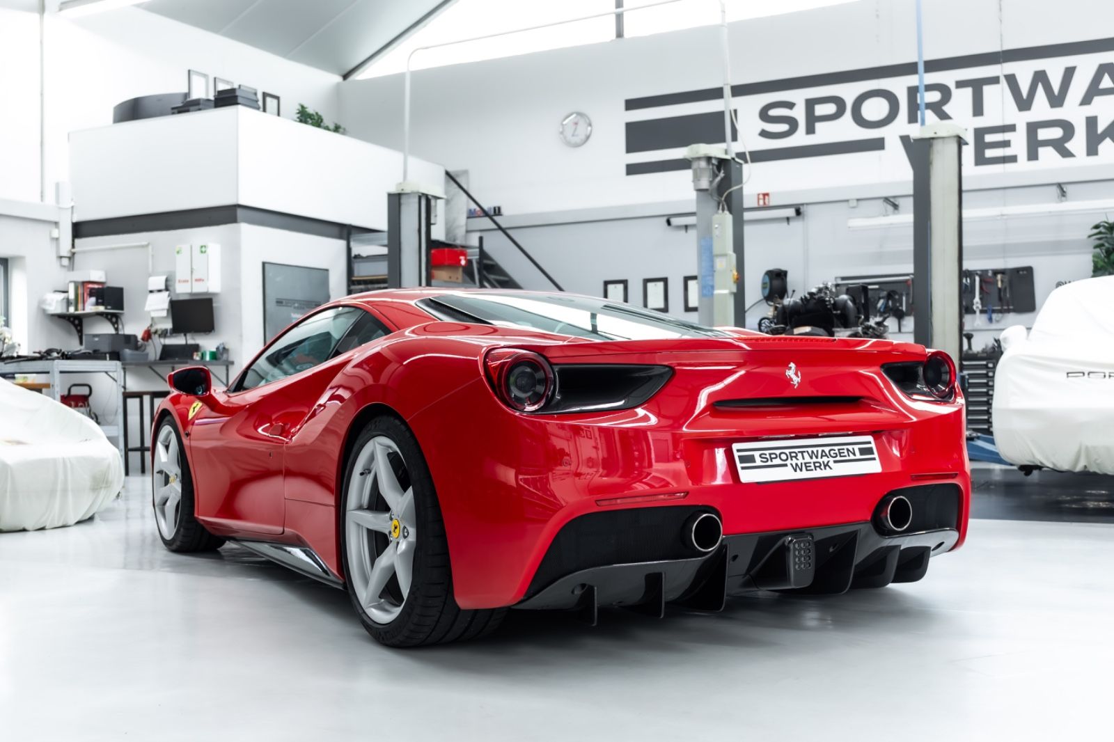 Fahrzeugabbildung Ferrari 488 GTB I Racing Seats I JBL I Carbon I Lift