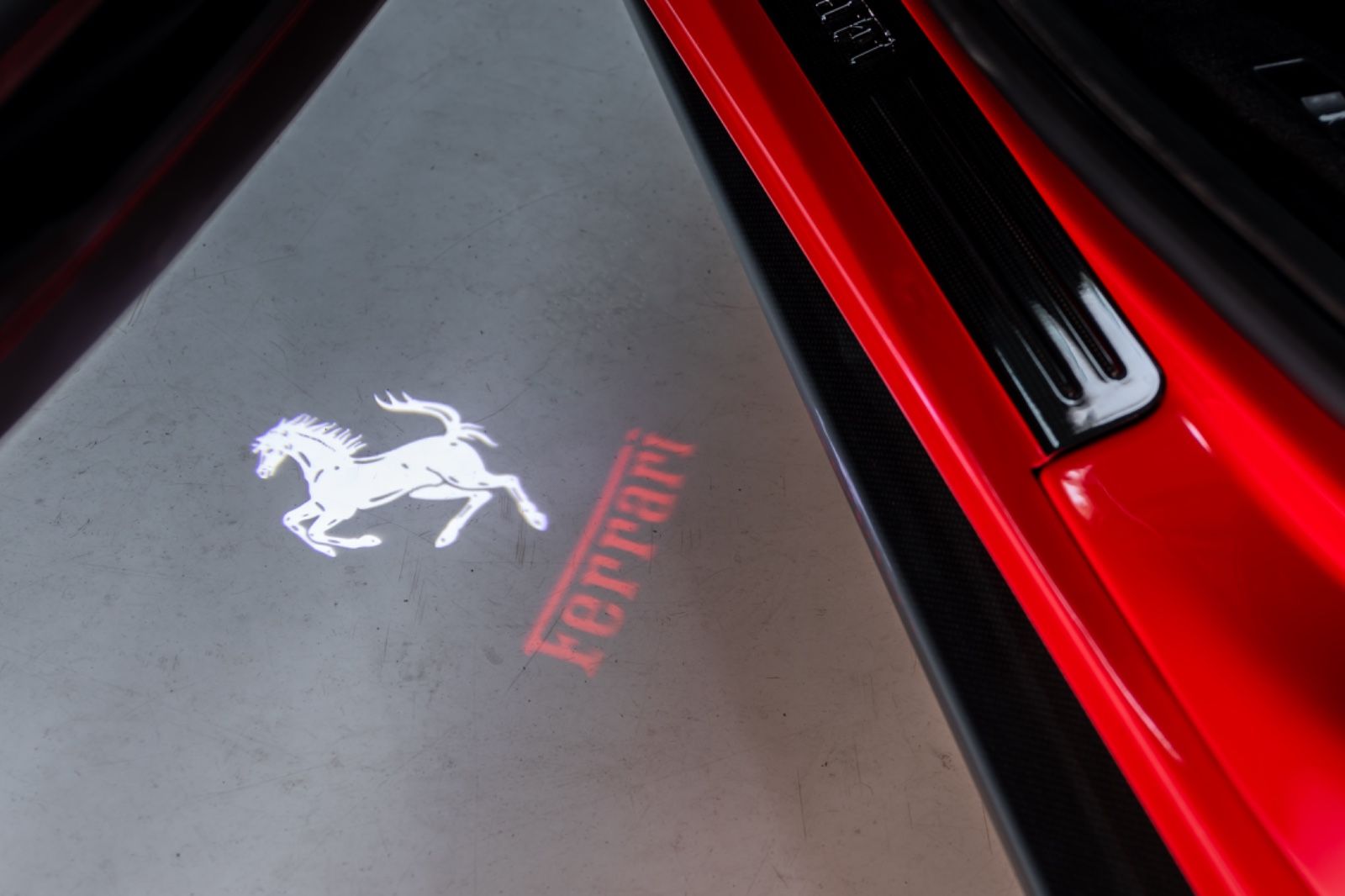 Fahrzeugabbildung Ferrari 488 GTB I Racing Seats I JBL I Carbon I Lift