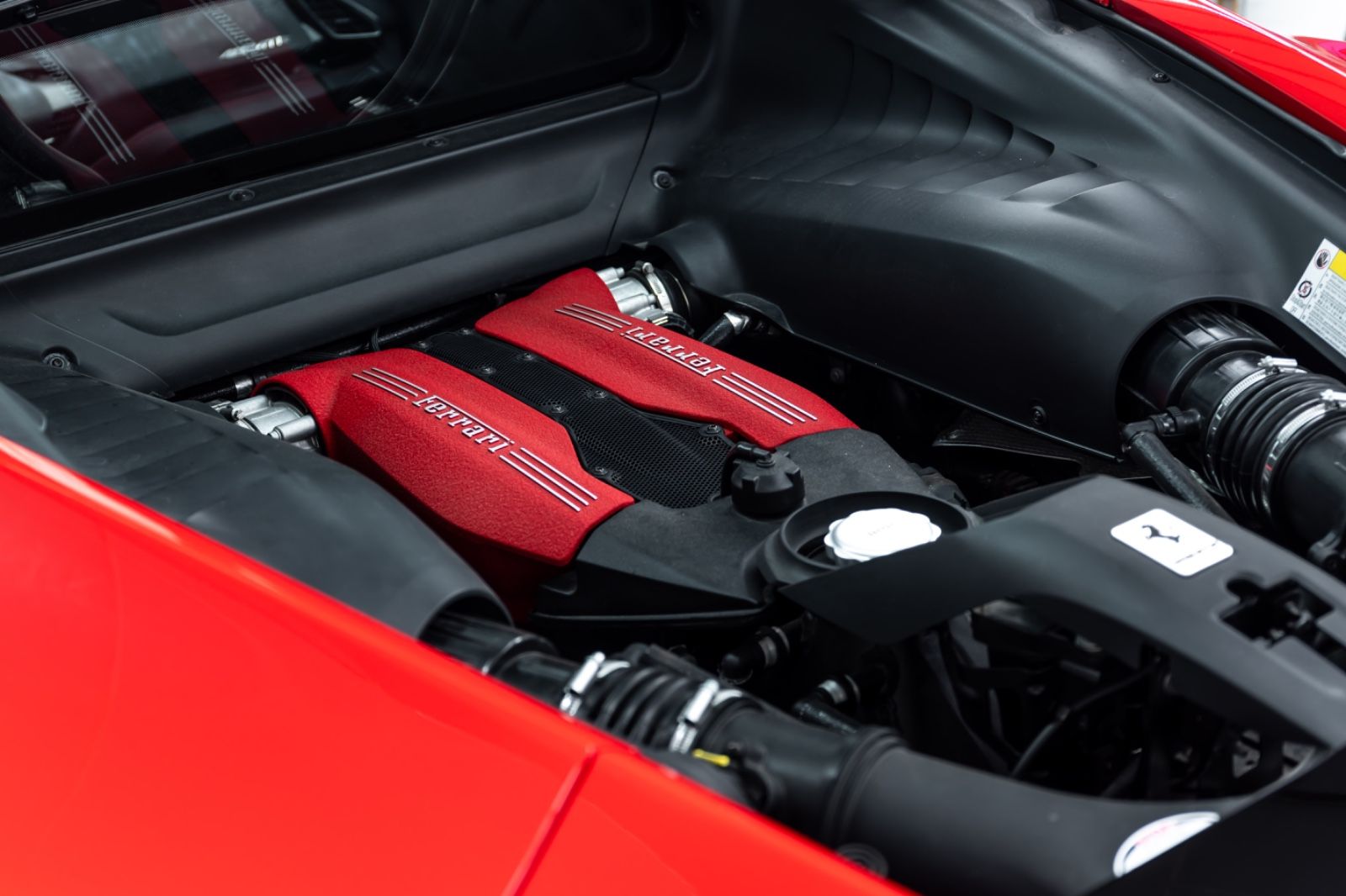 Fahrzeugabbildung Ferrari 488 GTB I Racing Seats I JBL I Carbon I Lift