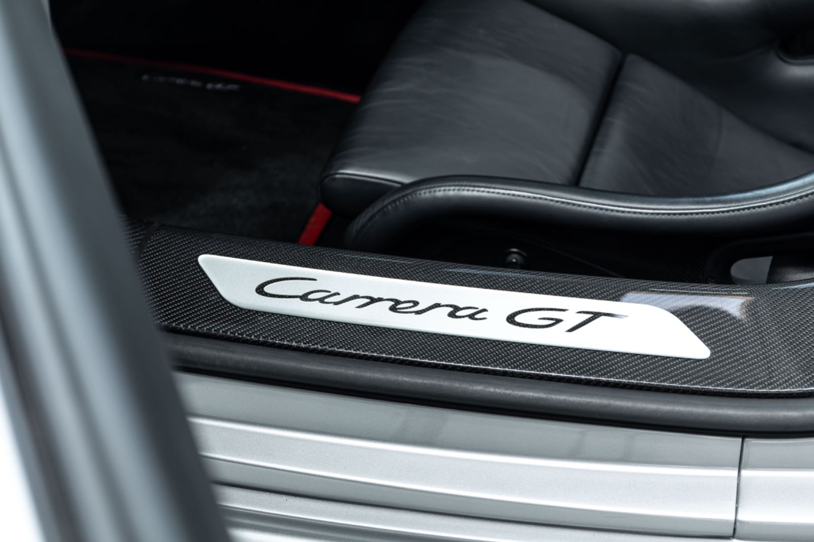 Fahrzeugabbildung Porsche Carrera GT I 5.000km I 1. Hand I Deutschland