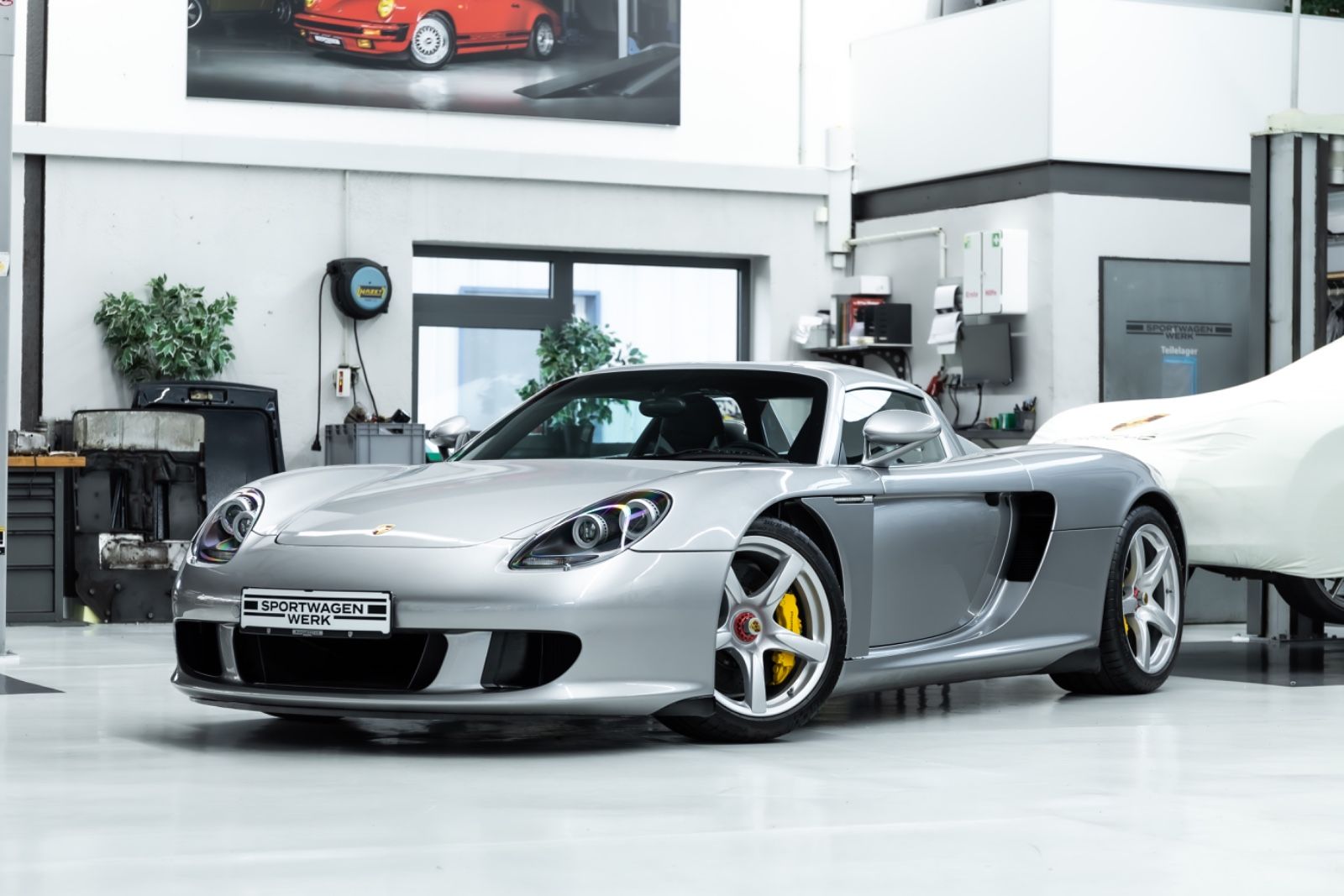 Fahrzeugabbildung Porsche Carrera GT I 5.000km I 1. Hand I Deutschland