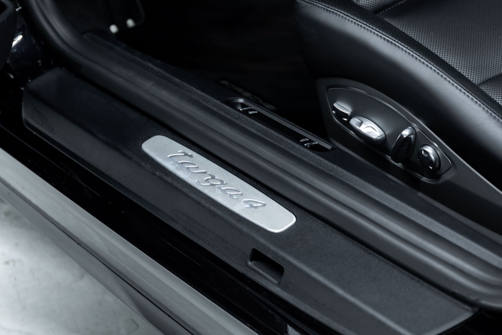 Fahrzeugabbildung Porsche 911 Targa 4 I PDLS+ I Bose I 1. Hand I BRD