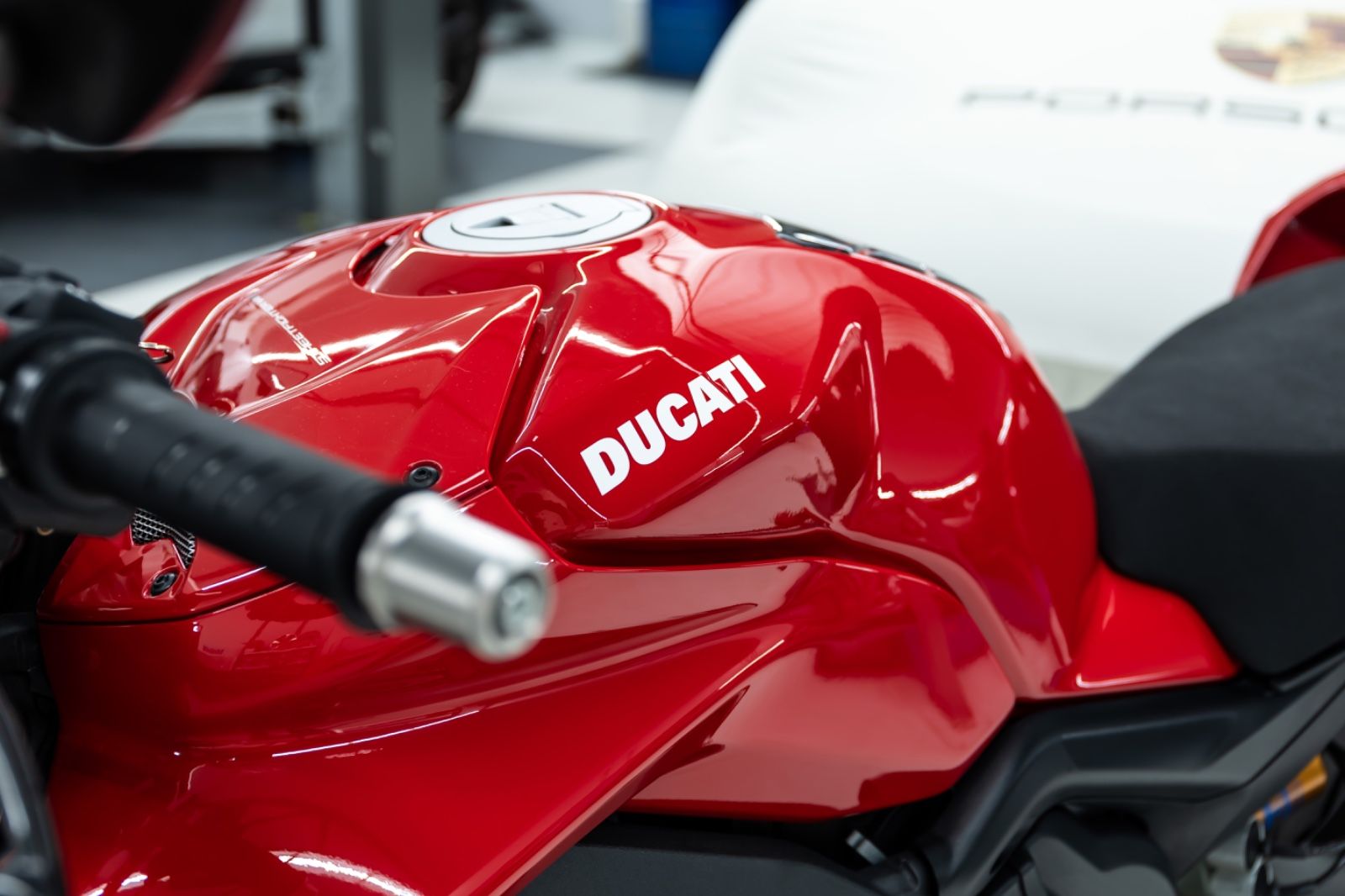 Fahrzeugabbildung Ducati Streetfighter V4 S I Ducati Approved I 1. Hand