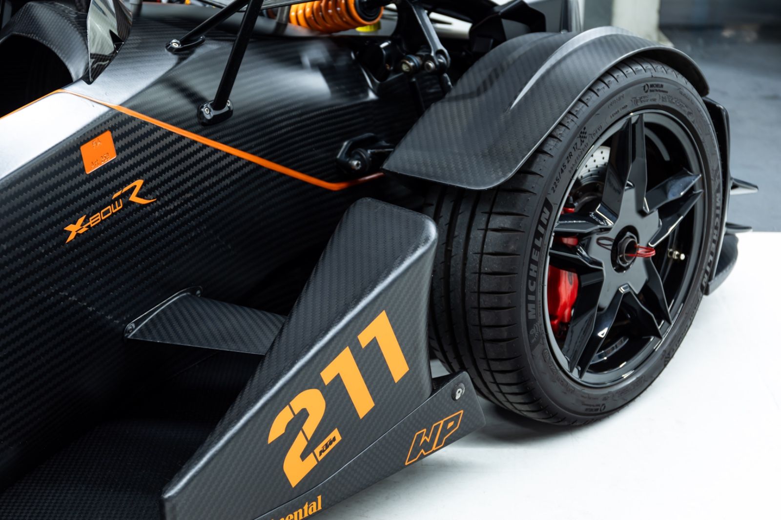 Fahrzeugabbildung KTM X-BOW RR GT4 I 1 Of 3 I Full Carbon I DMSB