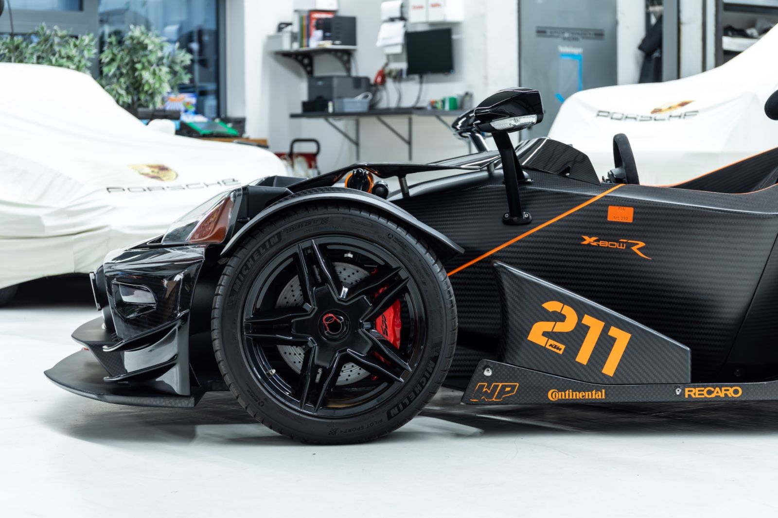 Fahrzeugabbildung KTM X-BOW RR GT4 I 1 Of 3 I Full Carbon I DMSB