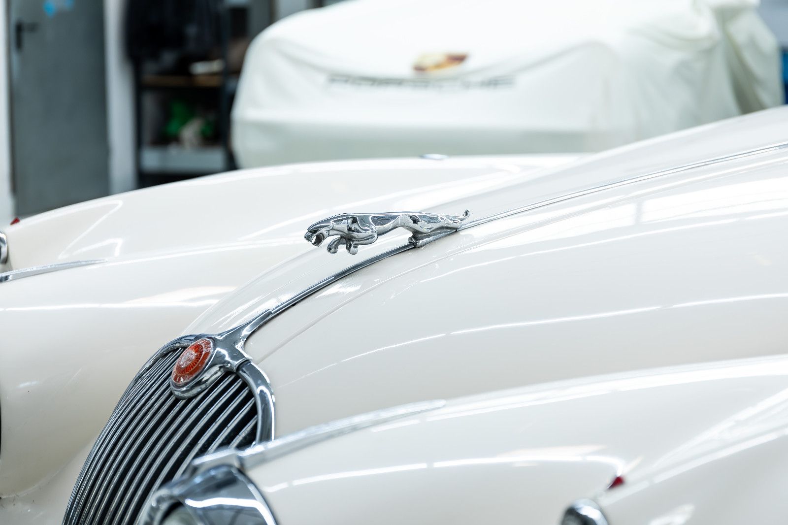 Fahrzeugabbildung Jaguar XK 150 Coupe I Maching I Heritage I LHD
