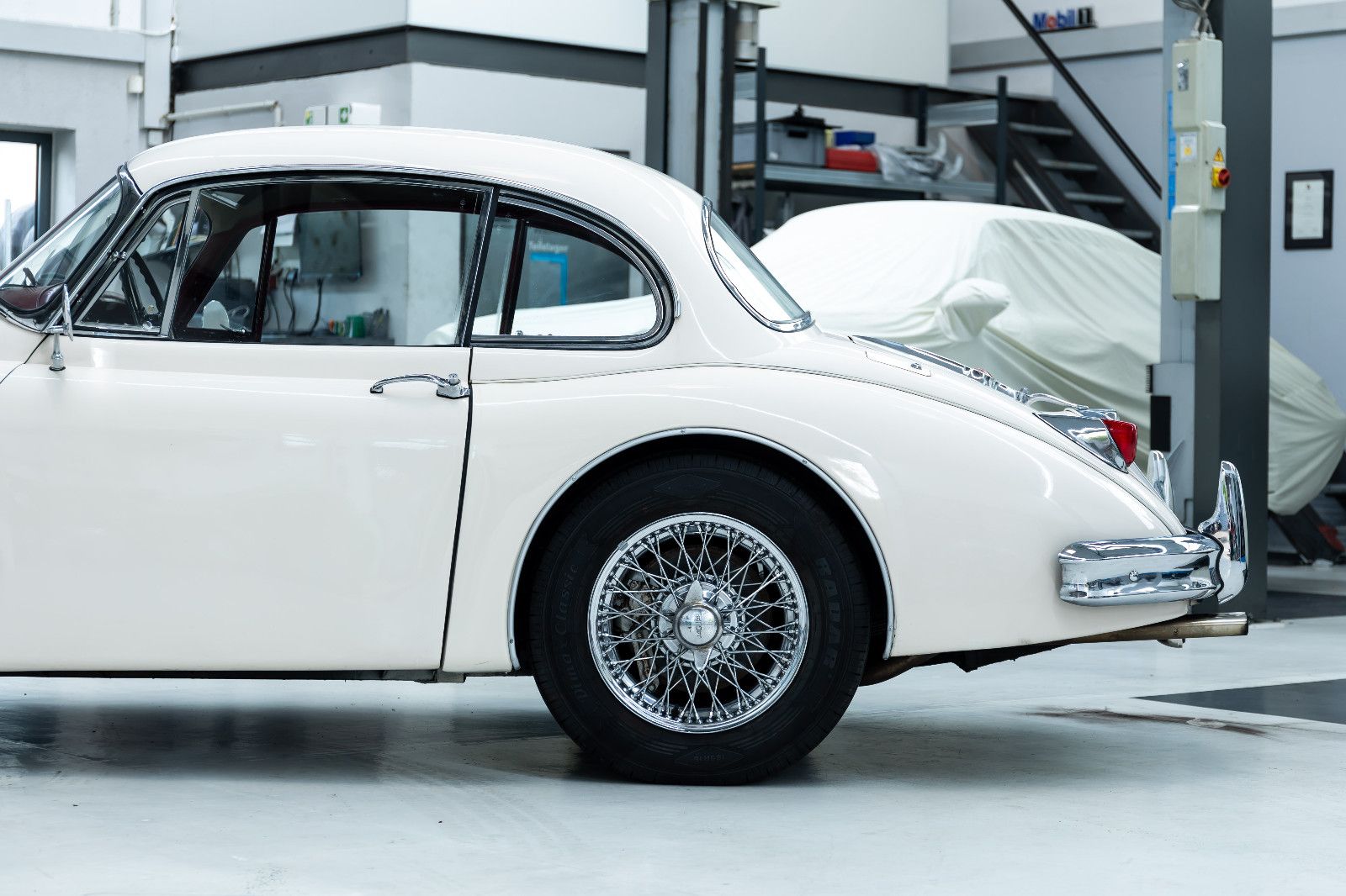 Fahrzeugabbildung Jaguar XK 150 Coupe I Maching I Heritage I LHD