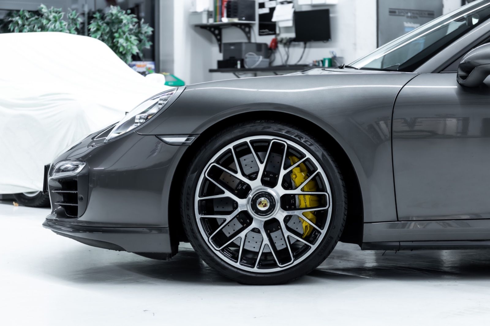 Fahrzeugabbildung Porsche 911 Turbo S Cabriolet I PDLS+ I 18 Wege I 2.Hand