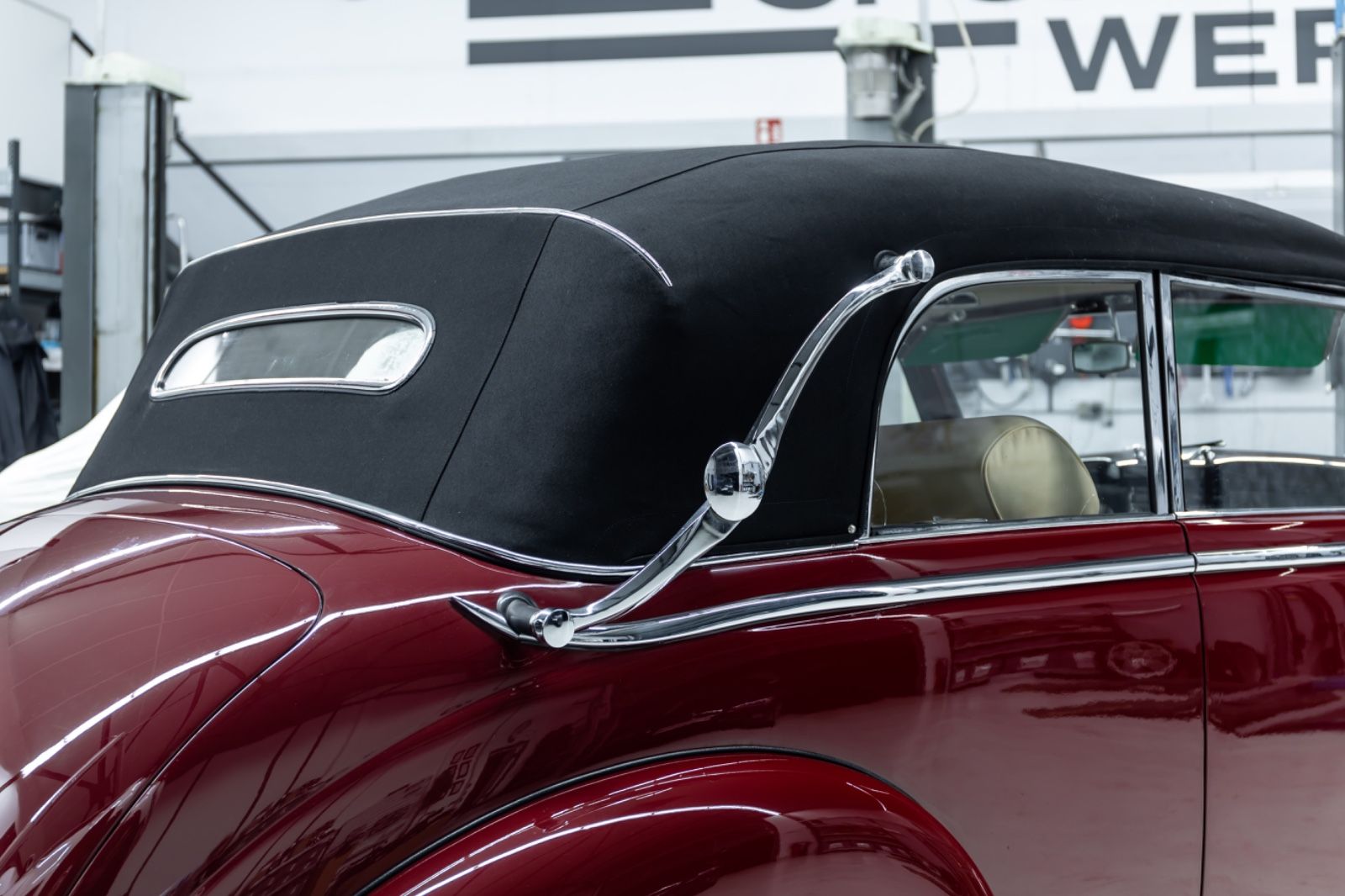 Fahrzeugabbildung Mercedes-Benz 220 B Cabriolet W187 I Deutsches KFZ