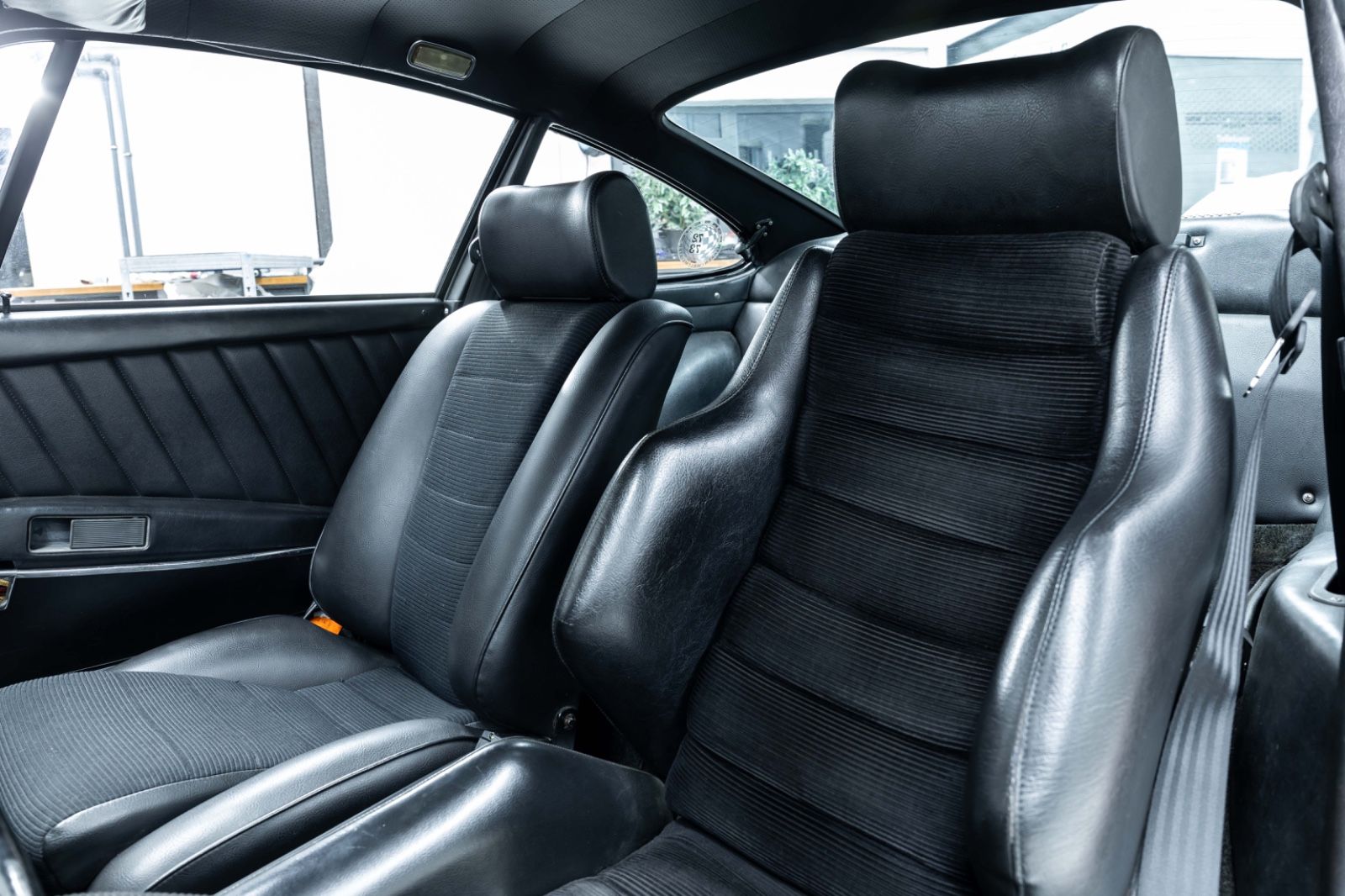 Fahrzeugabbildung Porsche 911 Carrera 2,7 RS Touring (M472) *0040004*