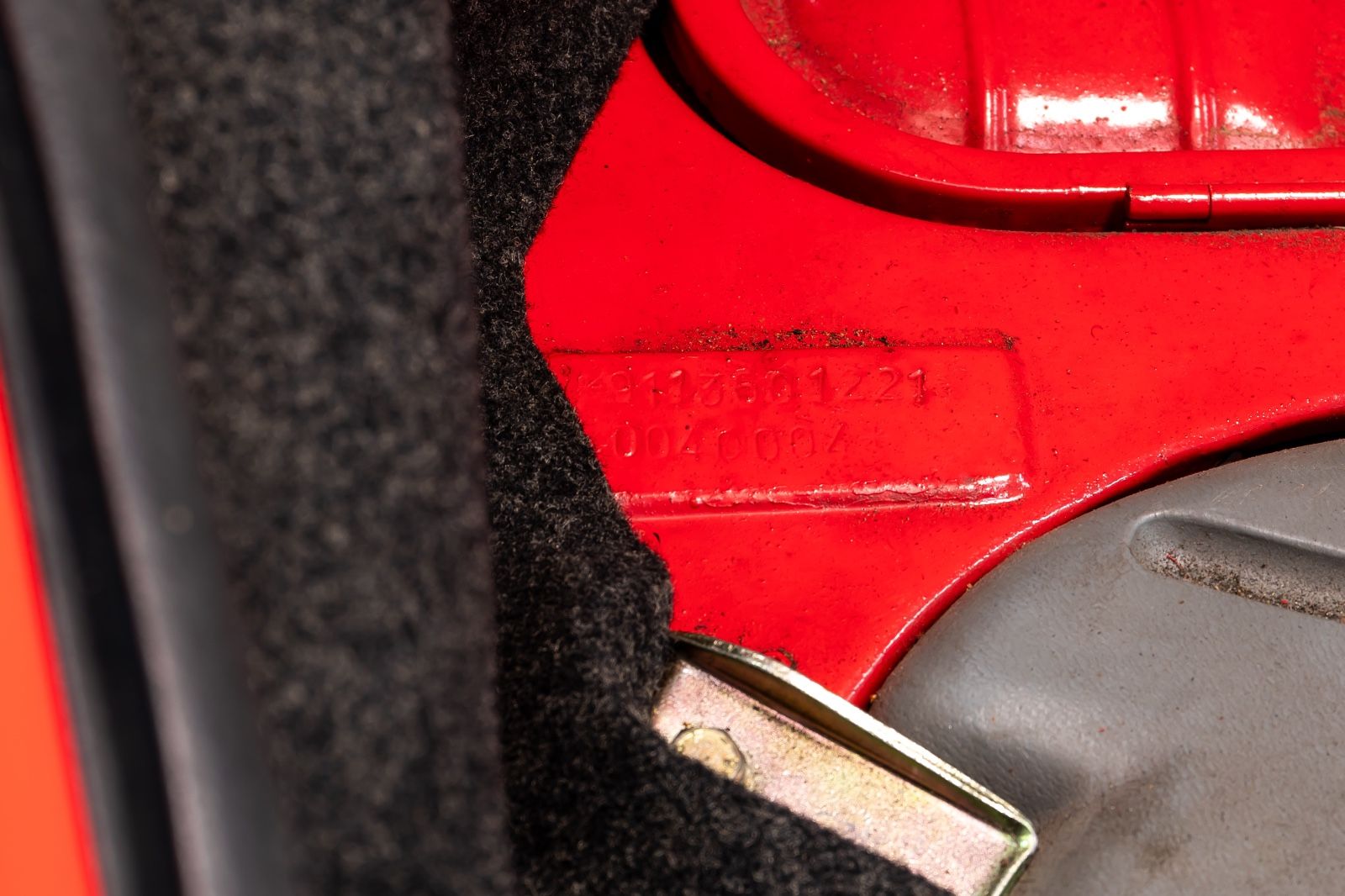 Fahrzeugabbildung Porsche 911 Carrera 2,7 RS Touring (M472) *0040004*