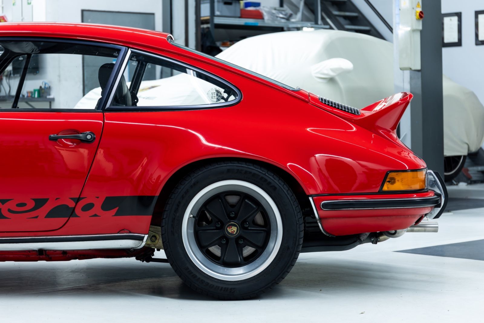 Fahrzeugabbildung Porsche 911 Carrera 2,7 RS Touring (M472) *0040004*