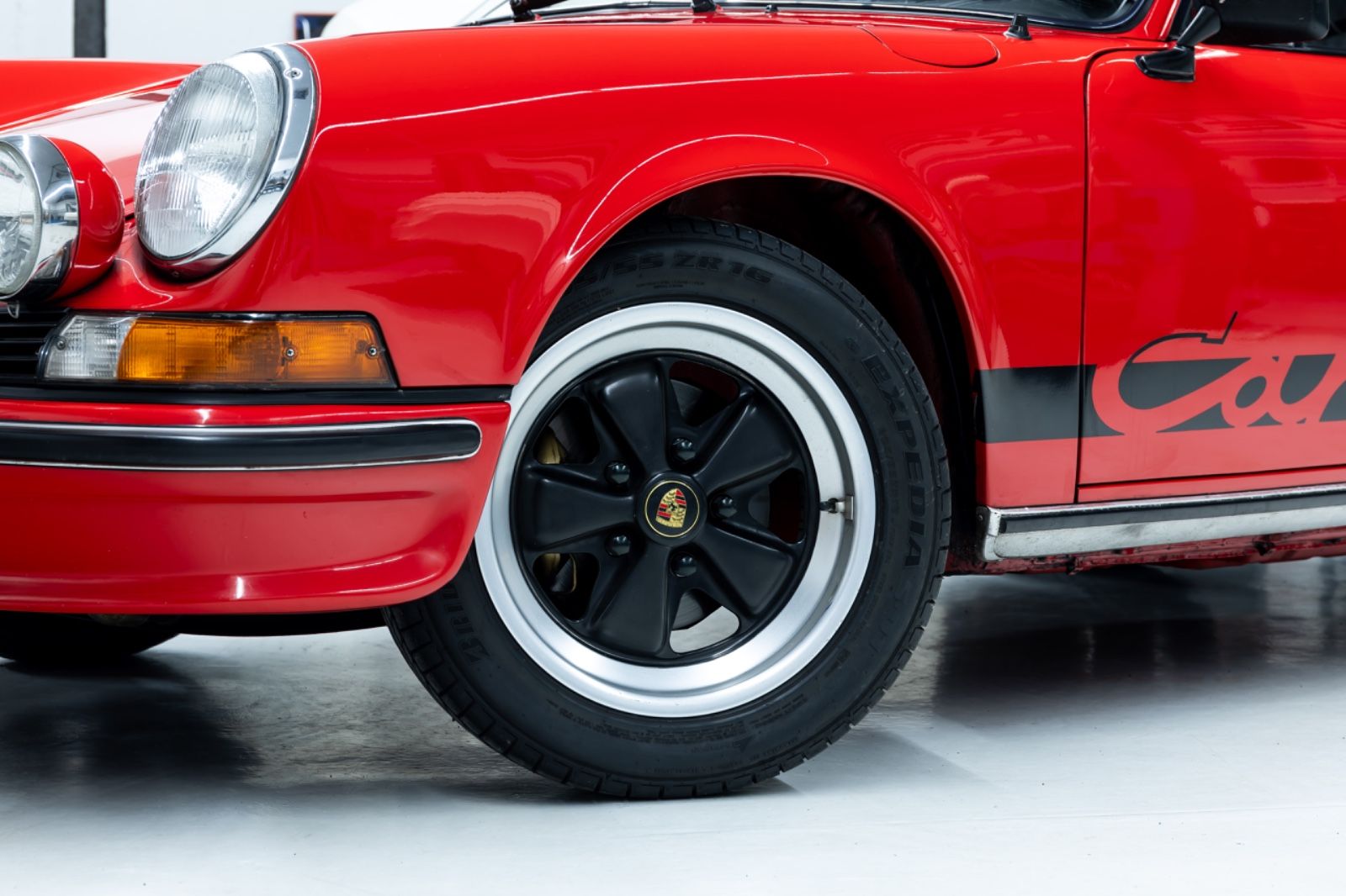 Fahrzeugabbildung Porsche 911 Carrera 2,7 RS Touring (M472) *0040004*