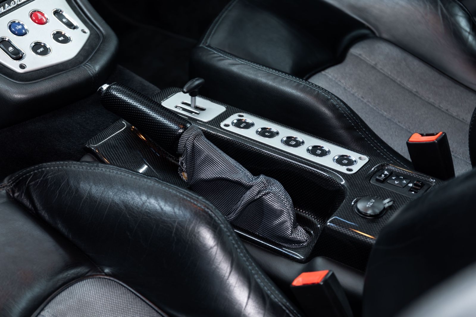 Fahrzeugabbildung Maserati Gransport Coupe I Carbon I Scheckheftgepflegt