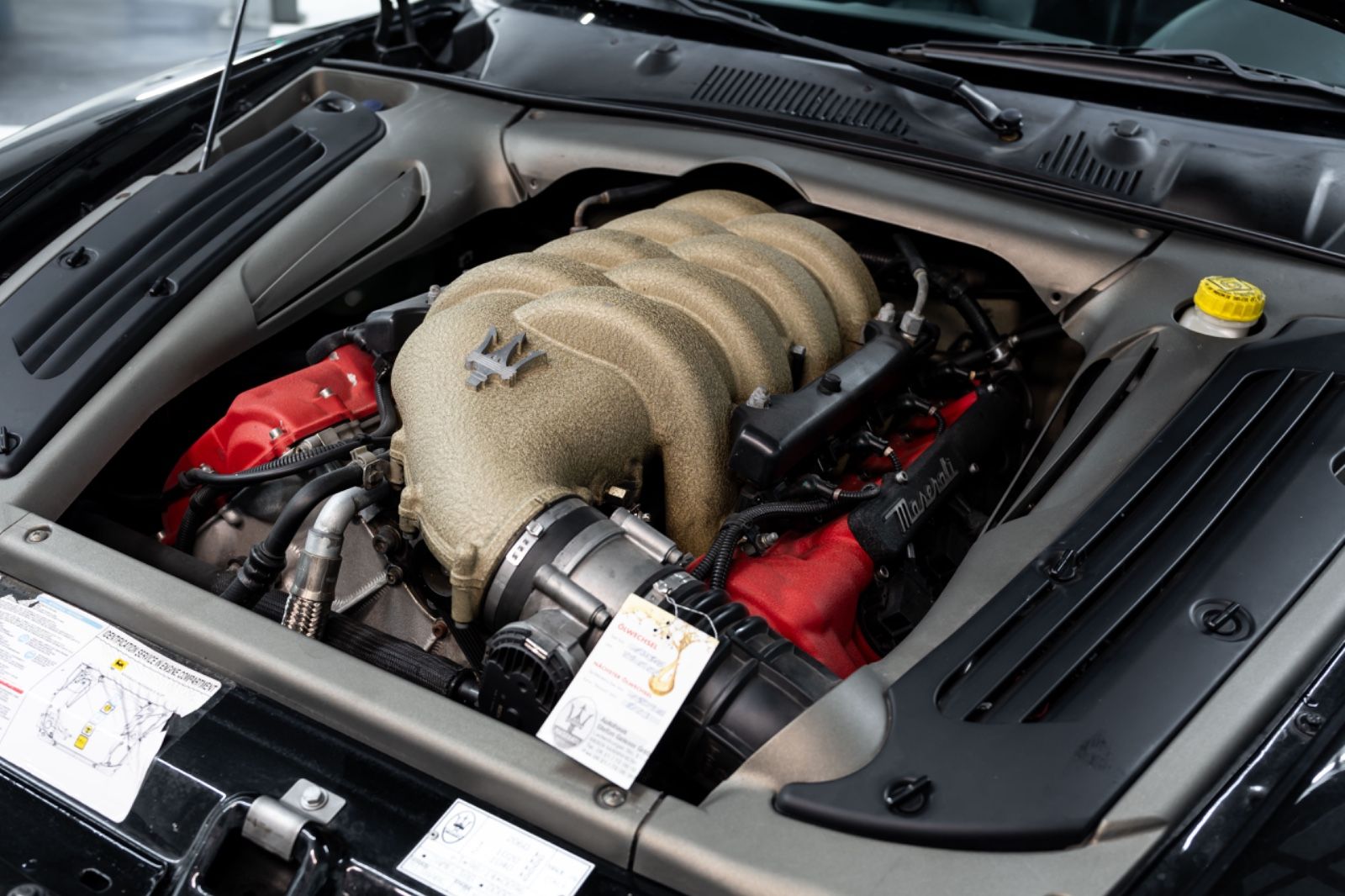 Fahrzeugabbildung Maserati Gransport Coupe I Carbon I Scheckheftgepflegt