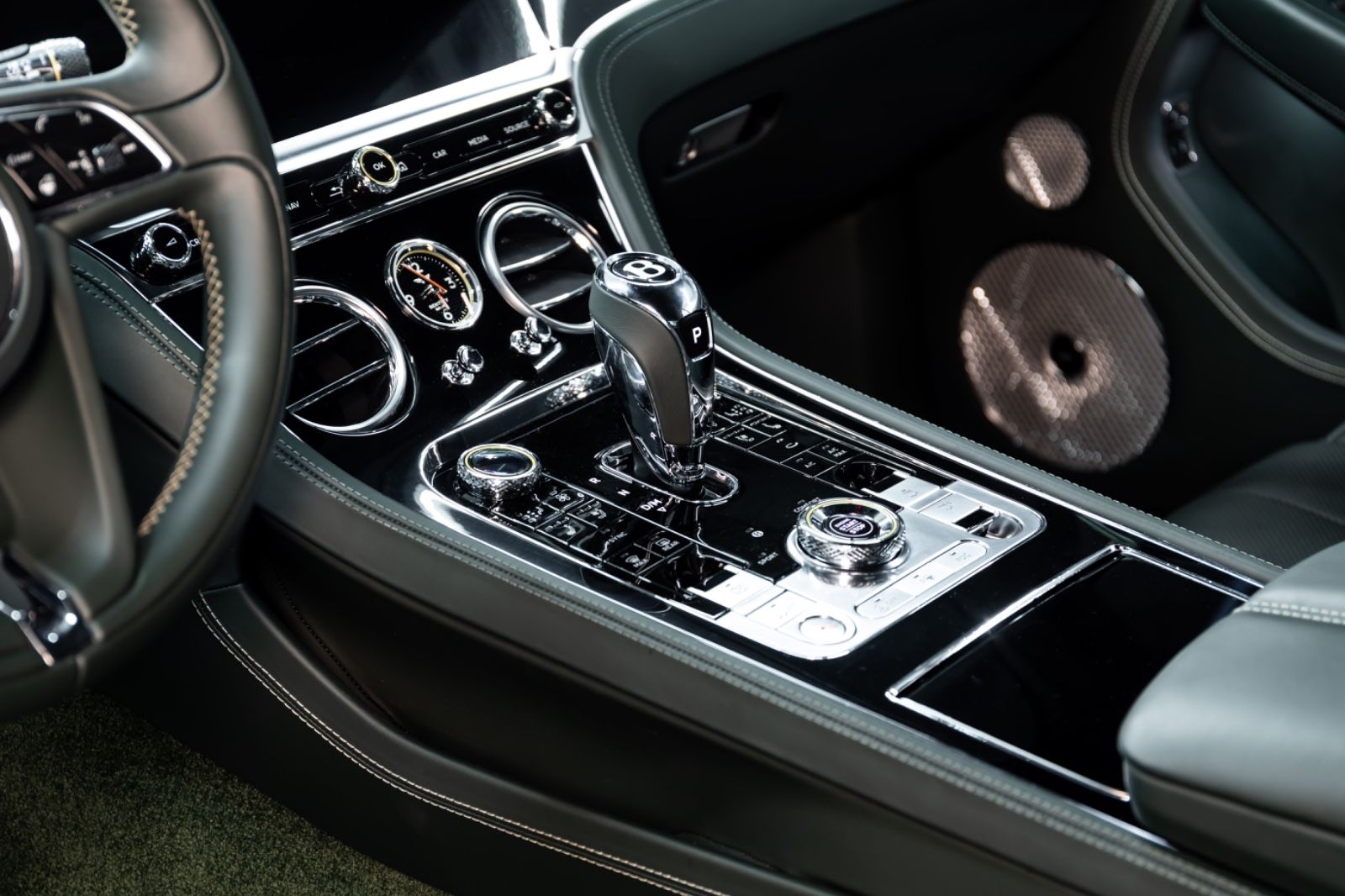 Fahrzeugabbildung Bentley Continental GT Blackline I Carbon Aerokit I BRD