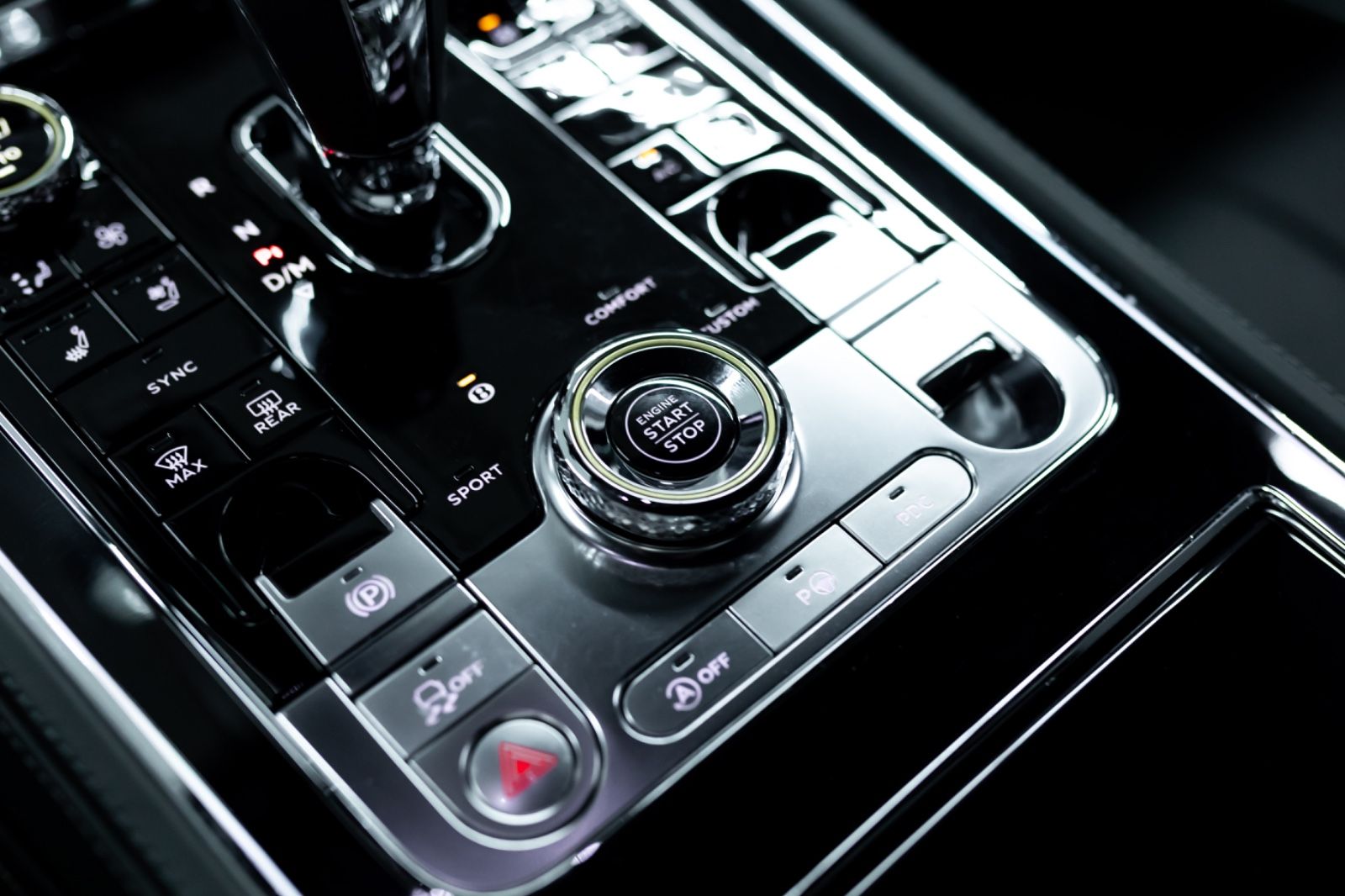 Fahrzeugabbildung Bentley Continental GT Blackline I Carbon Aerokit I BRD