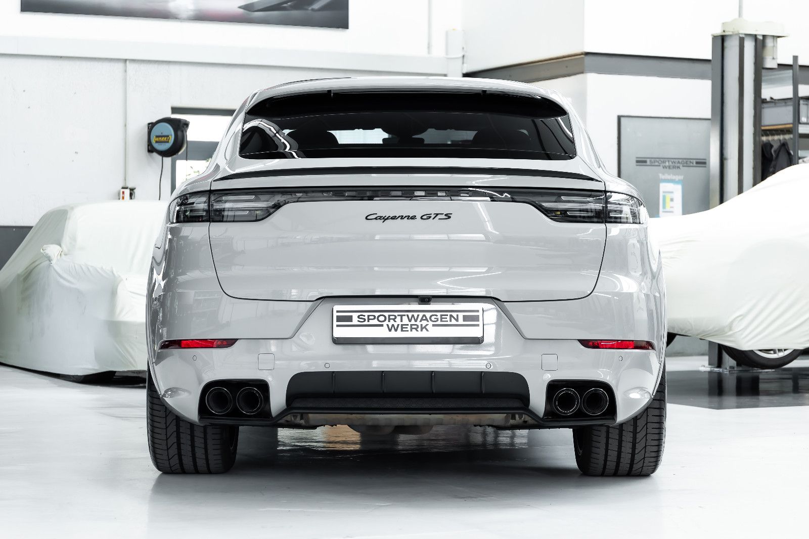 Fahrzeugabbildung Porsche Cayenne Coupe GTS I PDLS+ I Bose I BRD