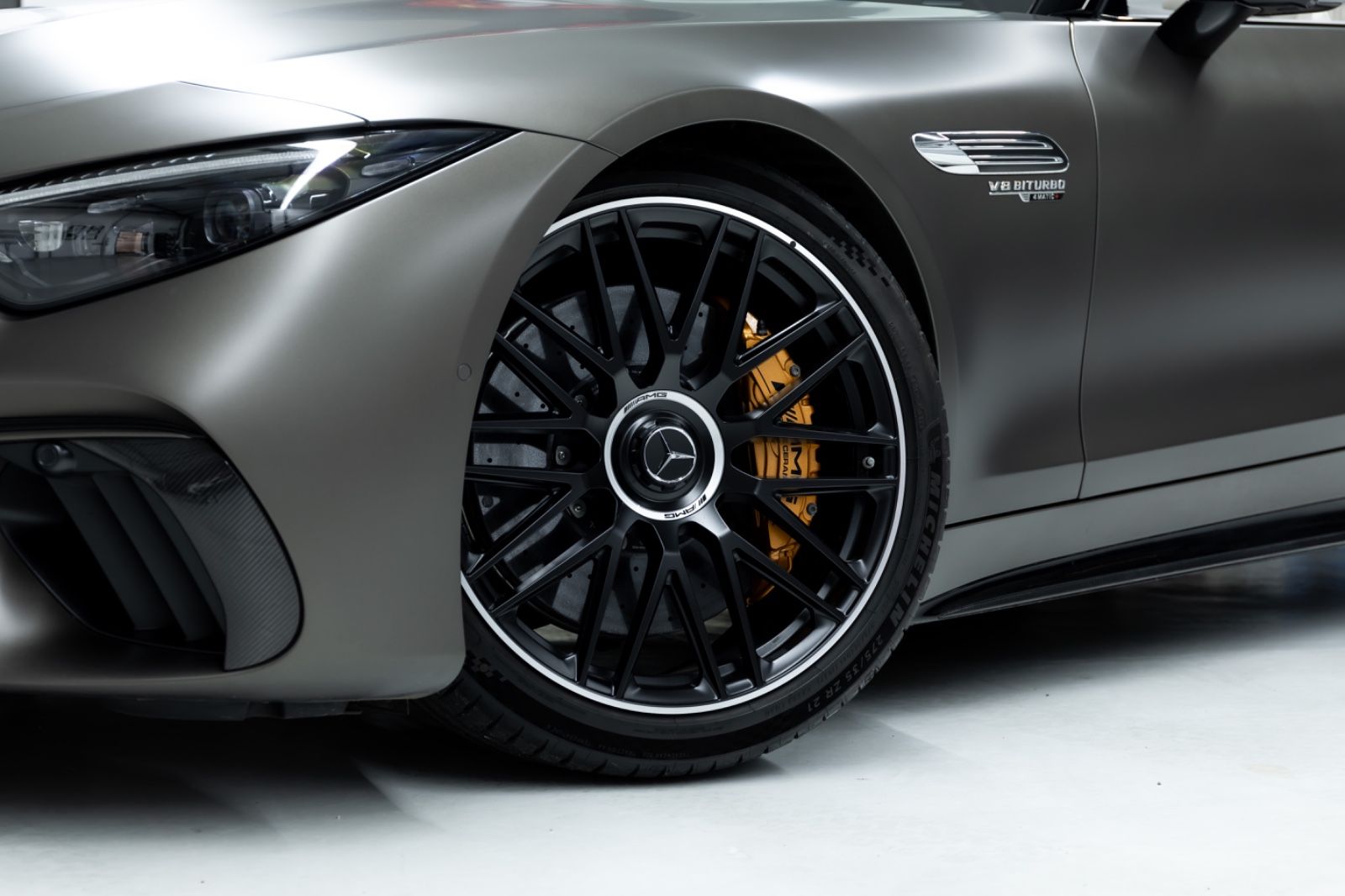 Fahrzeugabbildung Mercedes-Benz SL 63 AMG I Carbon I Keramik I Burmester I 1. Hd