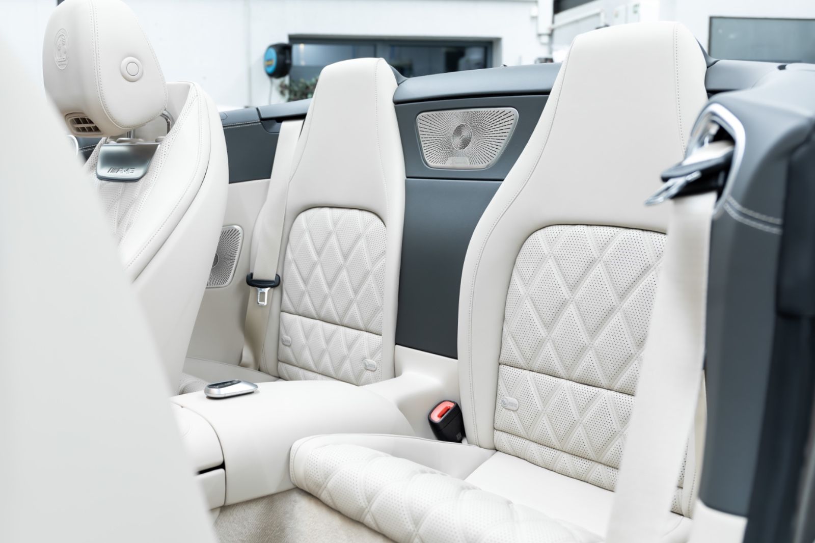 Fahrzeugabbildung Mercedes-Benz SL 63 AMG I Carbon I Keramik I Burmester I 1. Hd