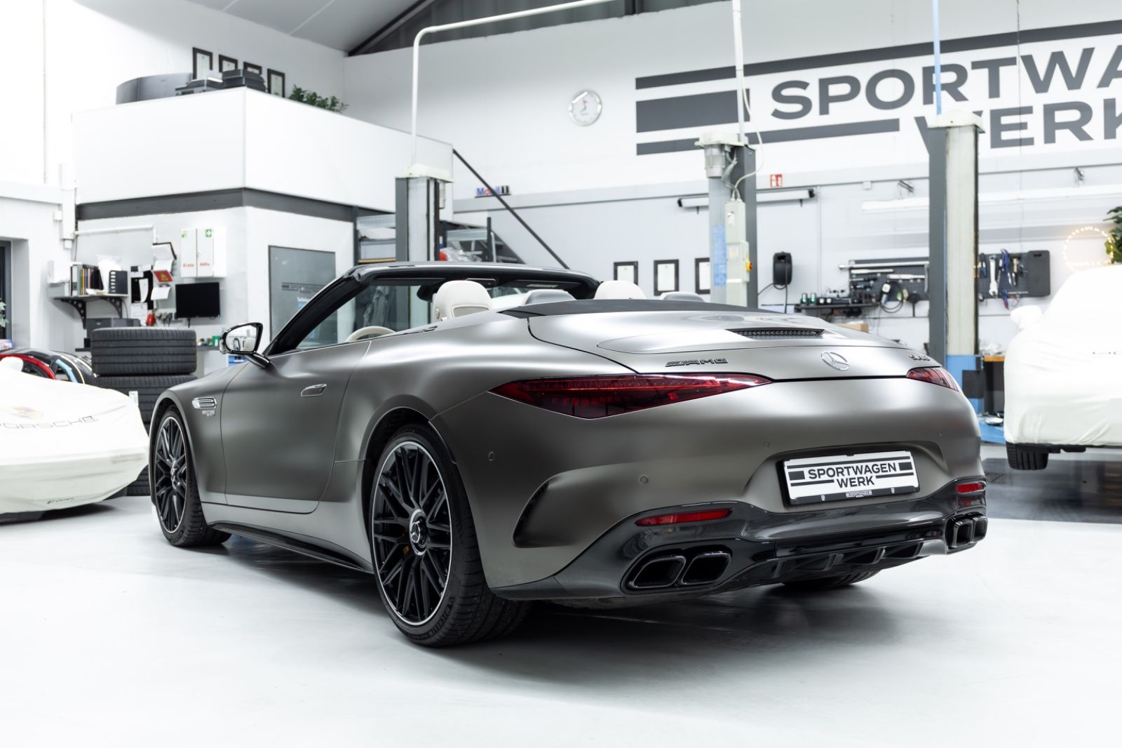 Fahrzeugabbildung Mercedes-Benz SL 63 AMG I Carbon I Keramik I Burmester I 1. Hd