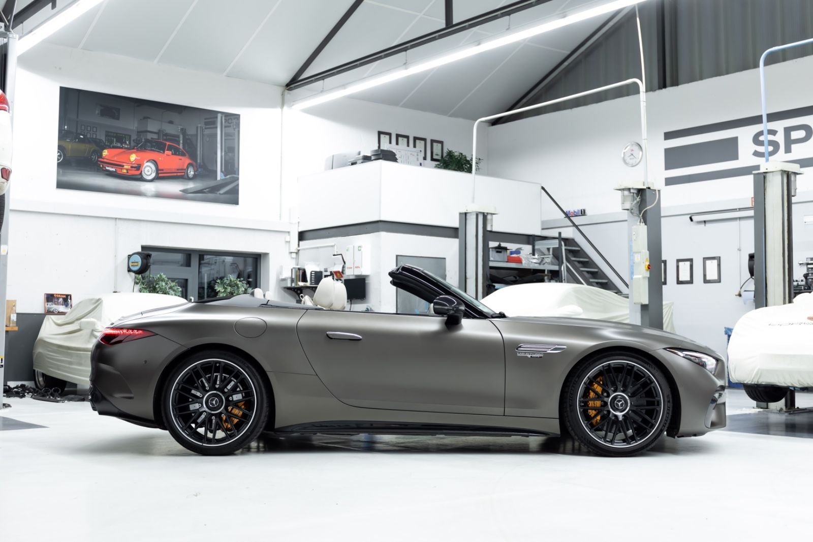 Fahrzeugabbildung Mercedes-Benz SL 63 AMG I Carbon I Keramik I Burmester I 1. Hd