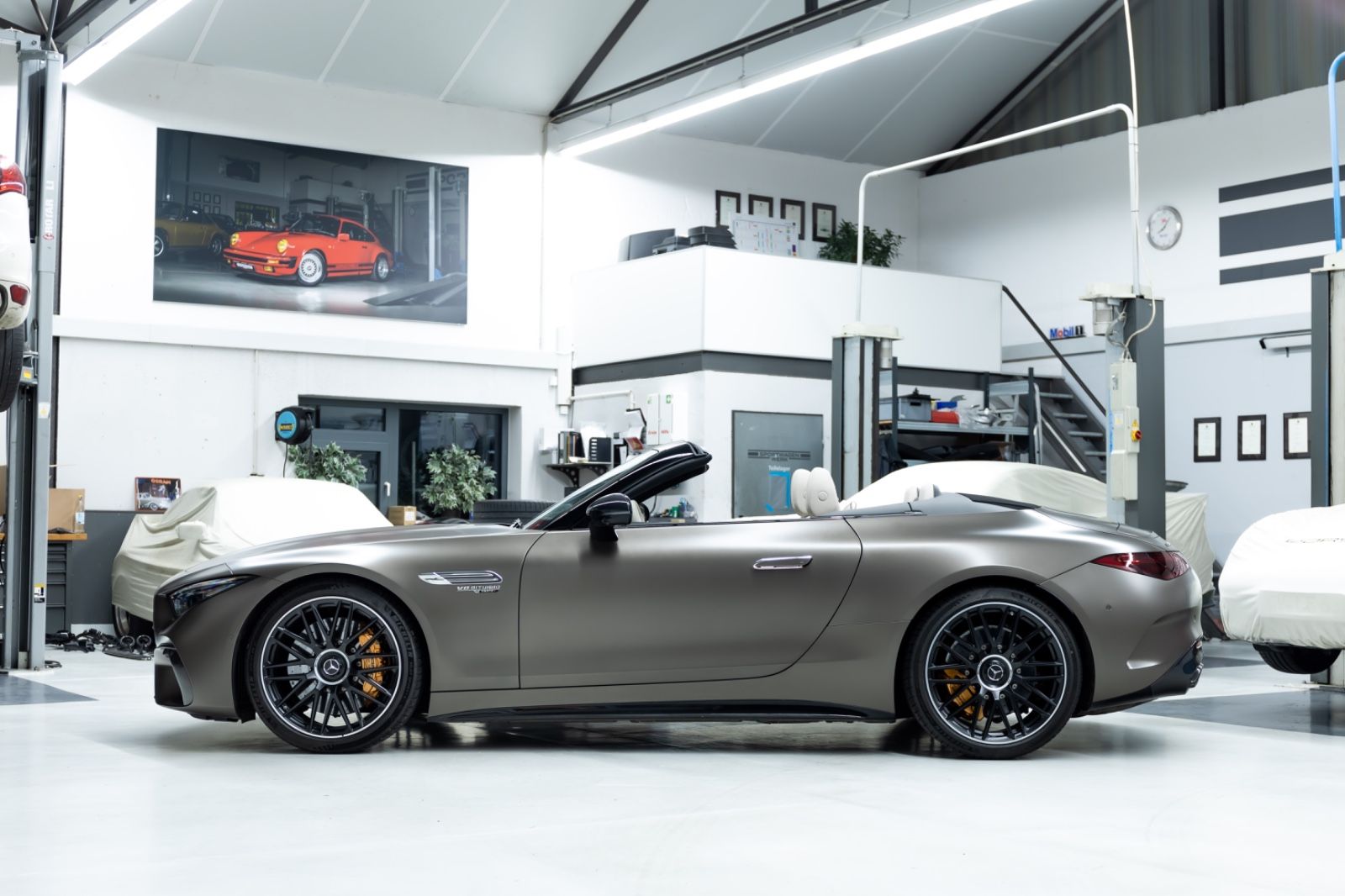 Fahrzeugabbildung Mercedes-Benz SL 63 AMG I Carbon I Keramik I Burmester I 1. Hd