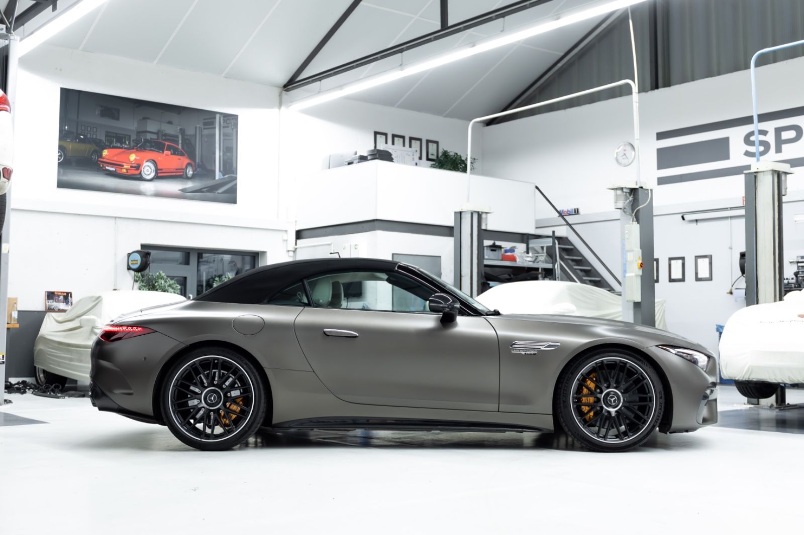 Fahrzeugabbildung Mercedes-Benz SL 63 AMG I Carbon I Keramik I Burmester I 1. Hd