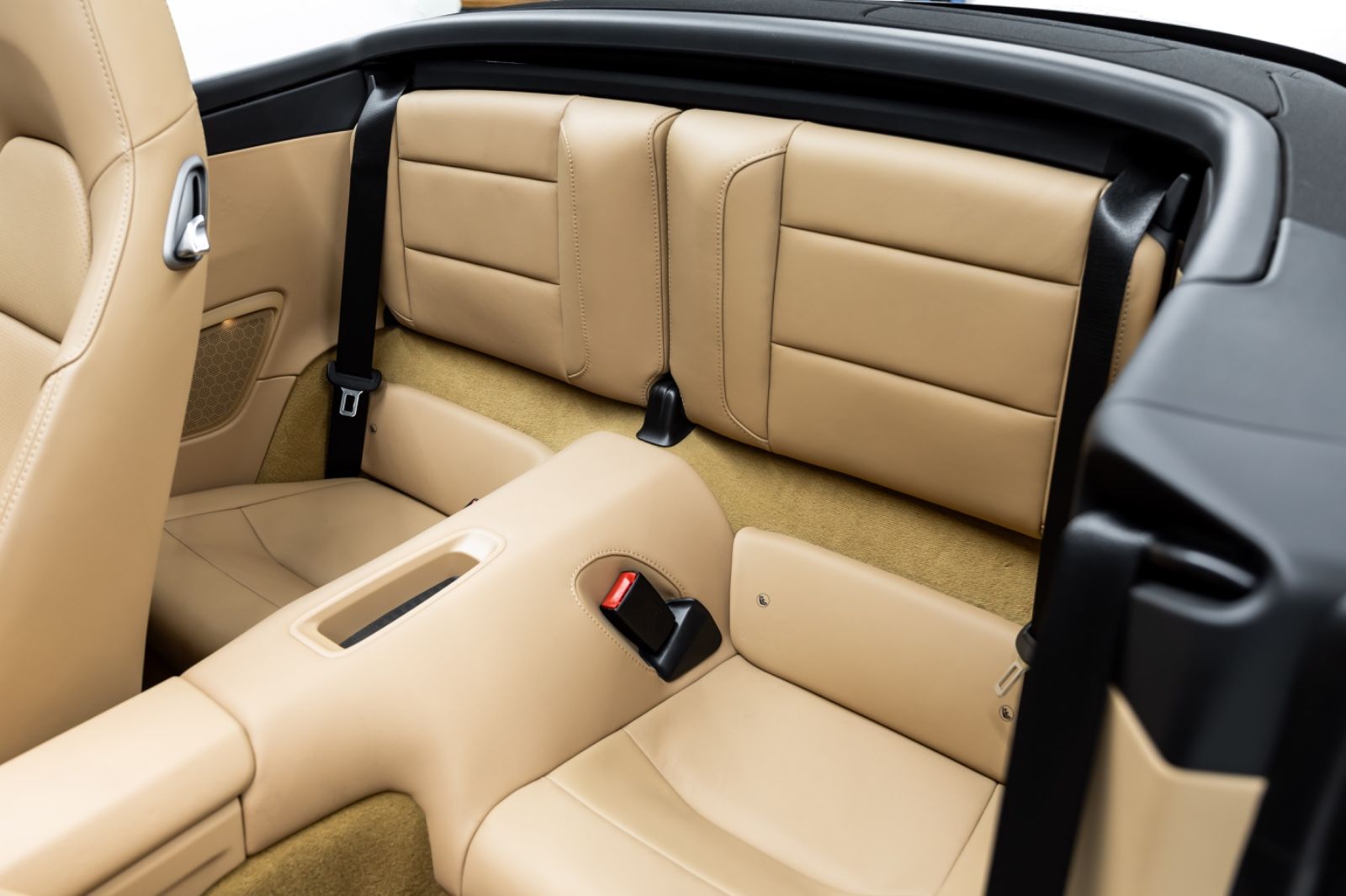 Fahrzeugabbildung Porsche 911 Carrera S Cabriolet I Sport Chrono I 1. Hand