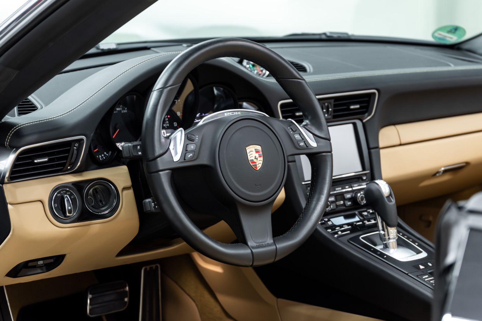 Fahrzeugabbildung Porsche 911 Carrera S Cabriolet I Sport Chrono I 1. Hand