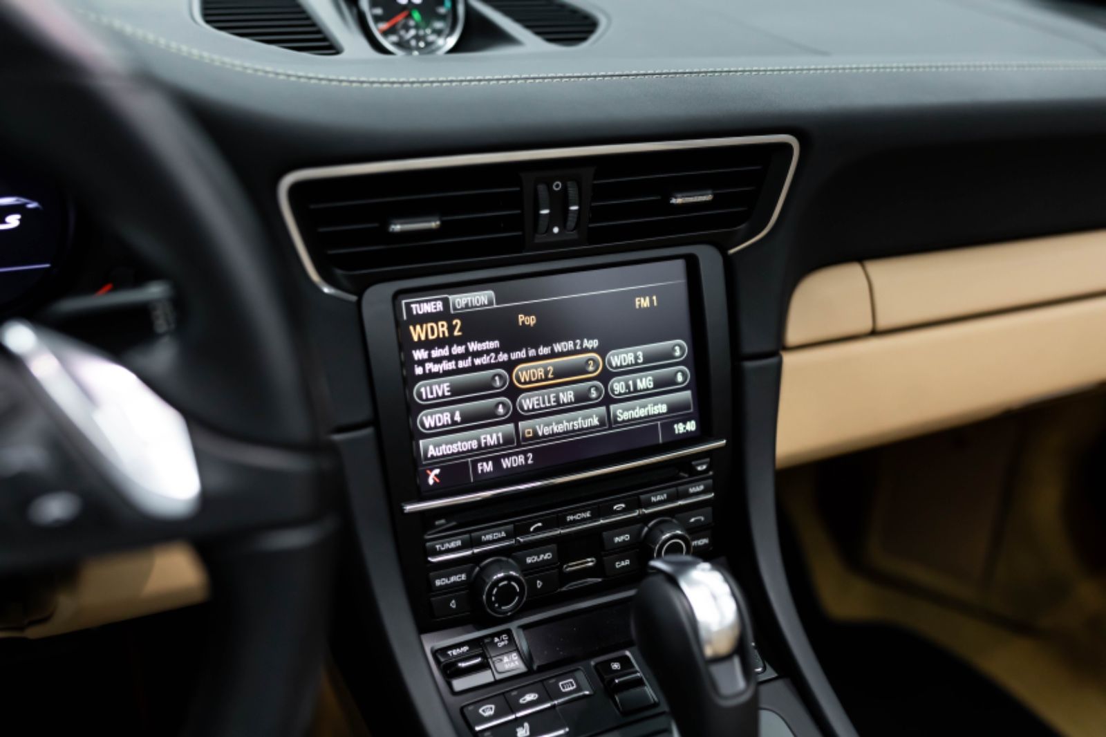 Fahrzeugabbildung Porsche 911 Carrera S Cabriolet I Sport Chrono I 1. Hand