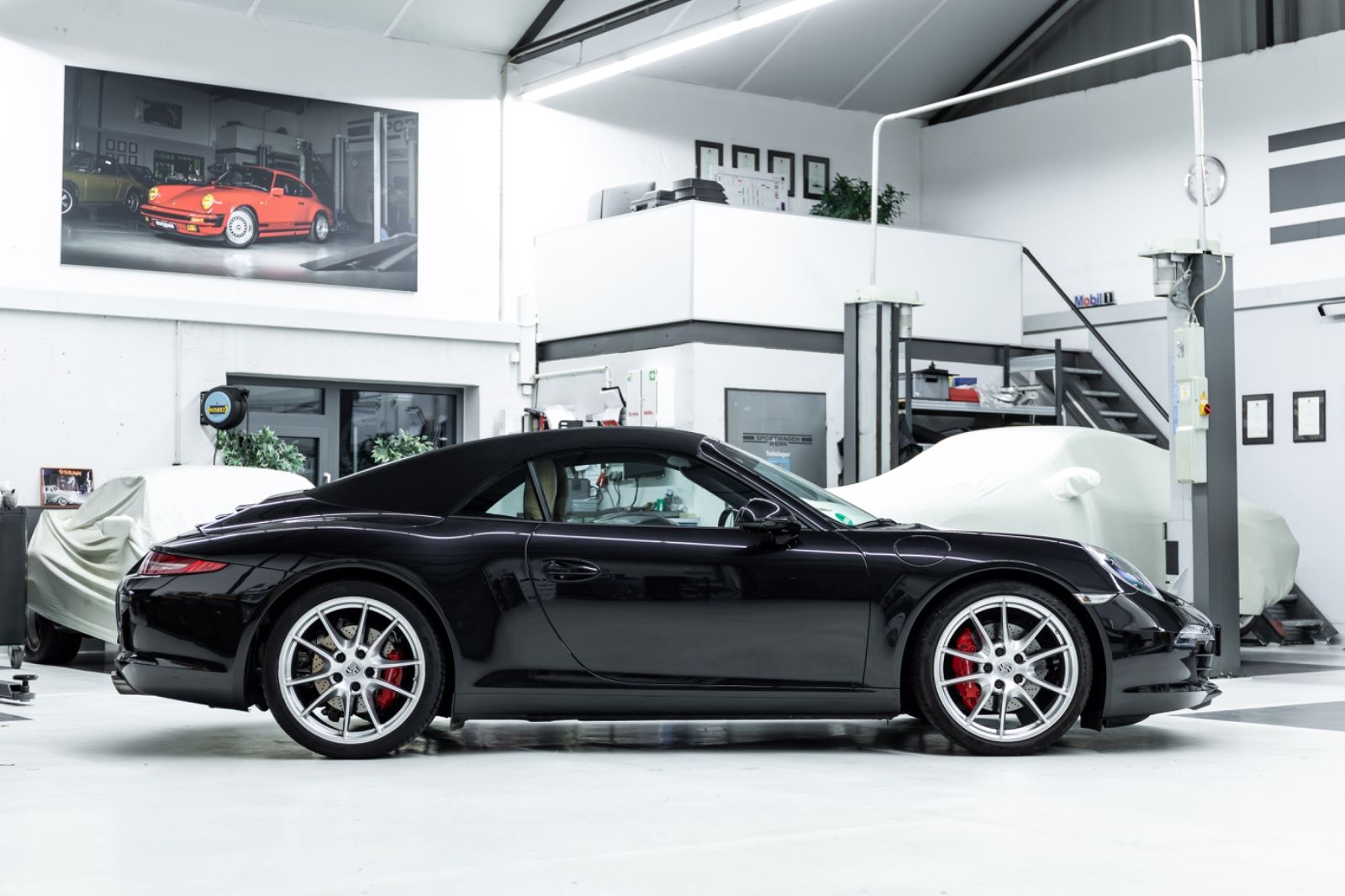 Fahrzeugabbildung Porsche 911 Carrera S Cabriolet I Sport Chrono I 1. Hand