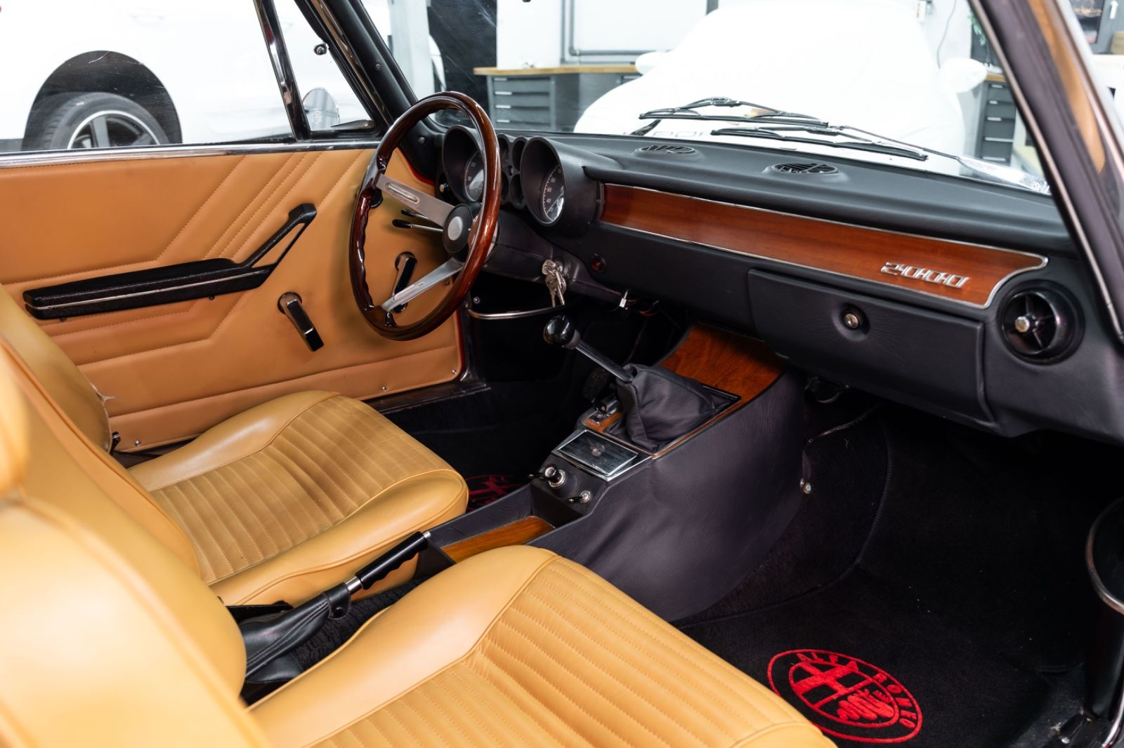 Fahrzeugabbildung Alfa Romeo 2000 GT Veloce I Note 2+ I H-Zulassung